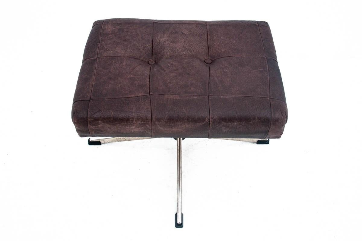 Industrial Leather Armchair with a Footstool, Denmark, 1960s For Sale 6