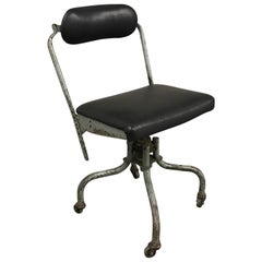 Sedia da scrivania girevole in pelle industriale di Fritz Cross