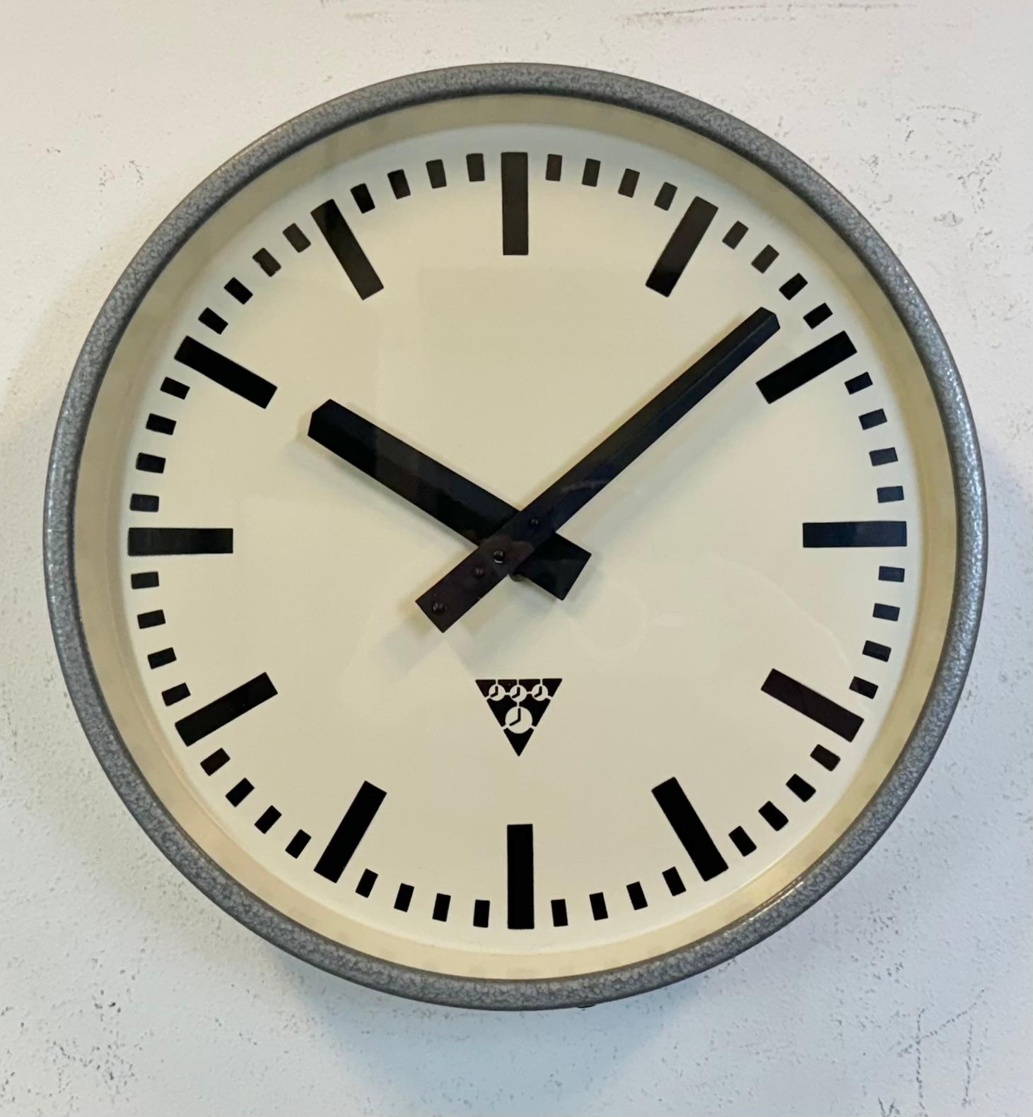 Czech Industrial Grey Hammer Paint Factory Wall Clock from Pragotron, 1960s For Sale