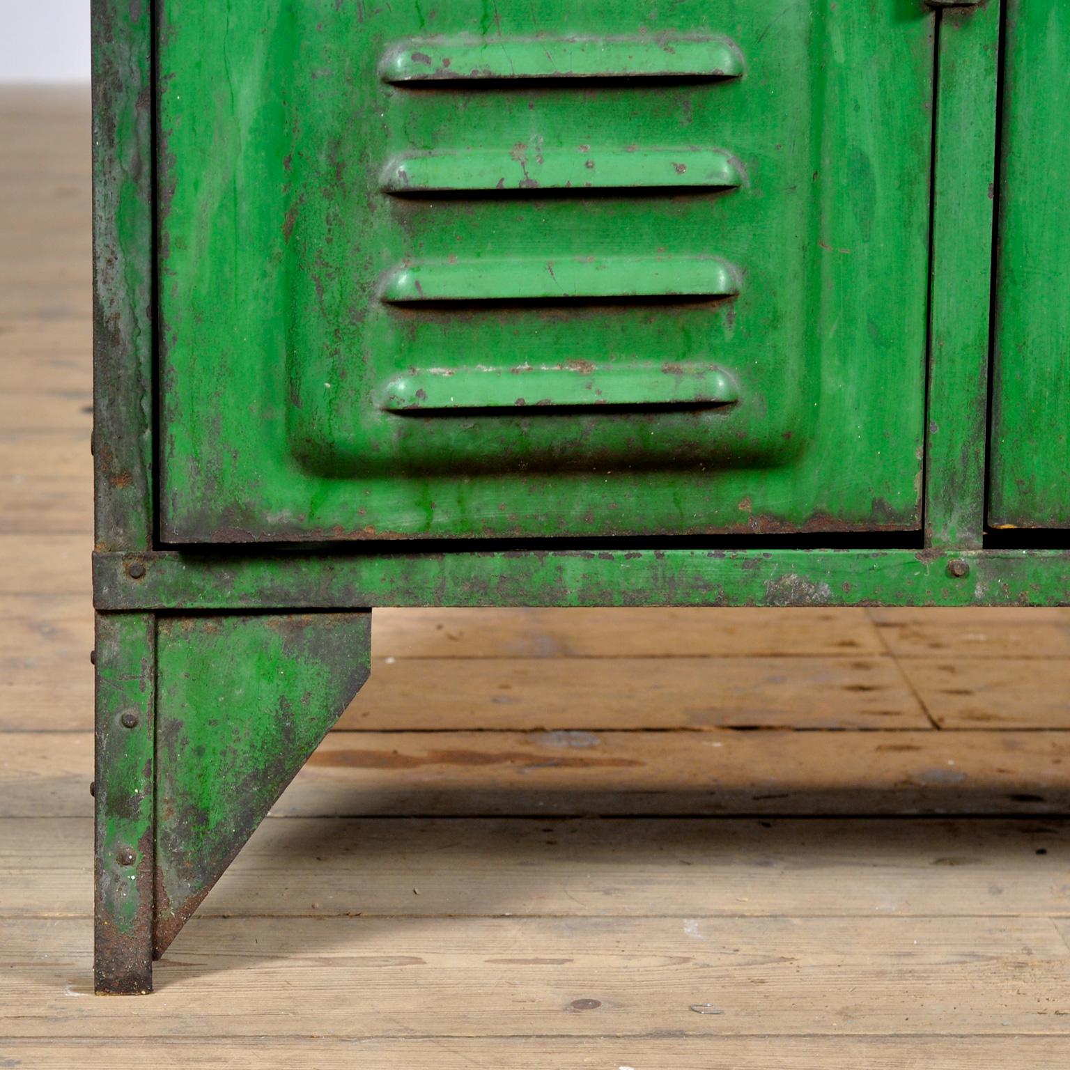 Industrial locker, 1940s For Sale 5