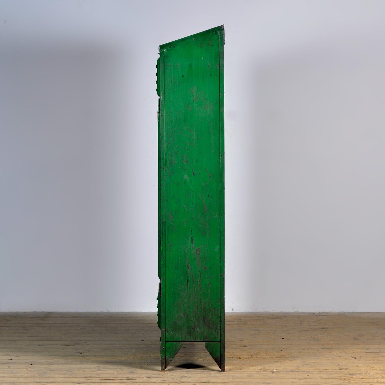 Industrial locker, 1940s For Sale 8