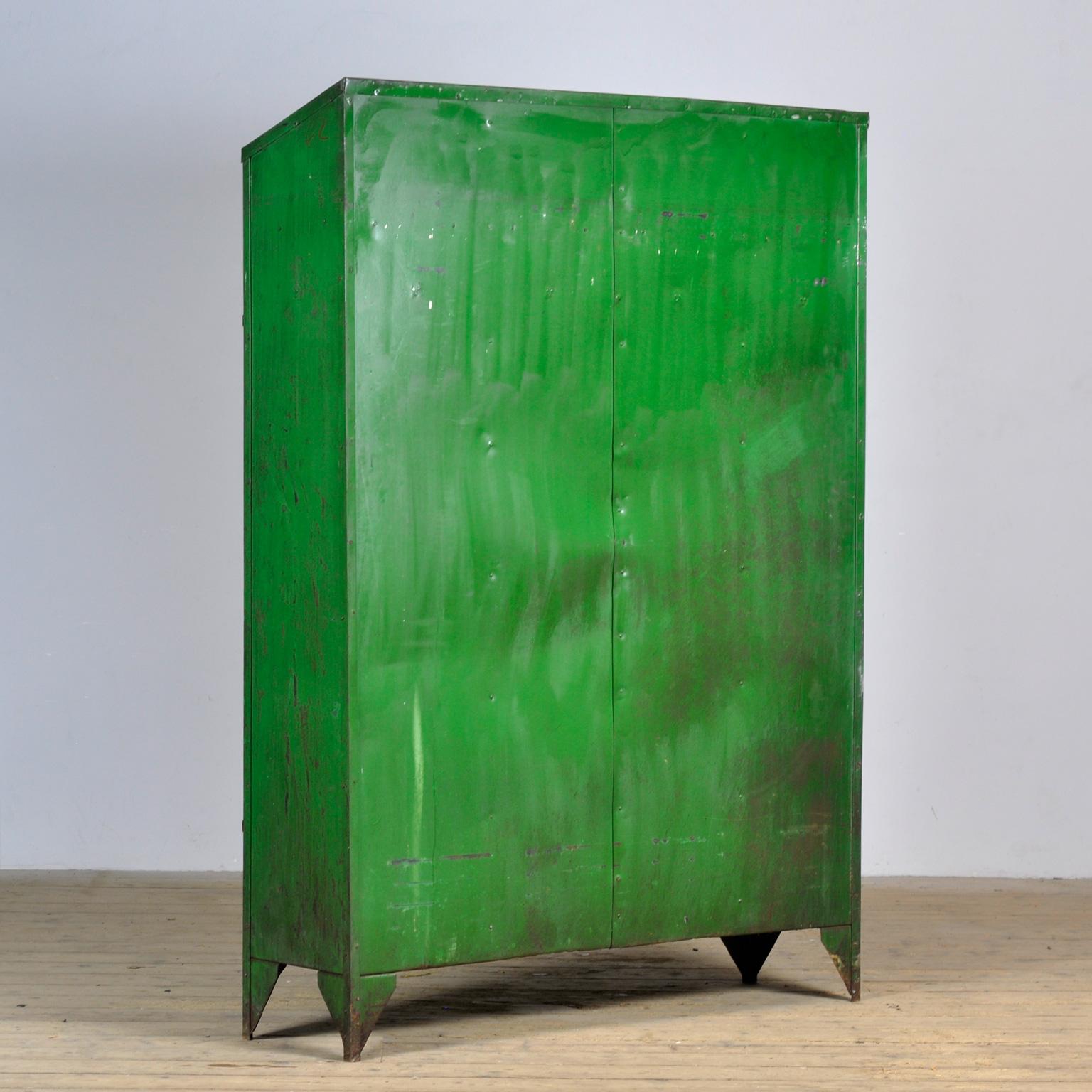 Industrial locker, 1940s For Sale 9