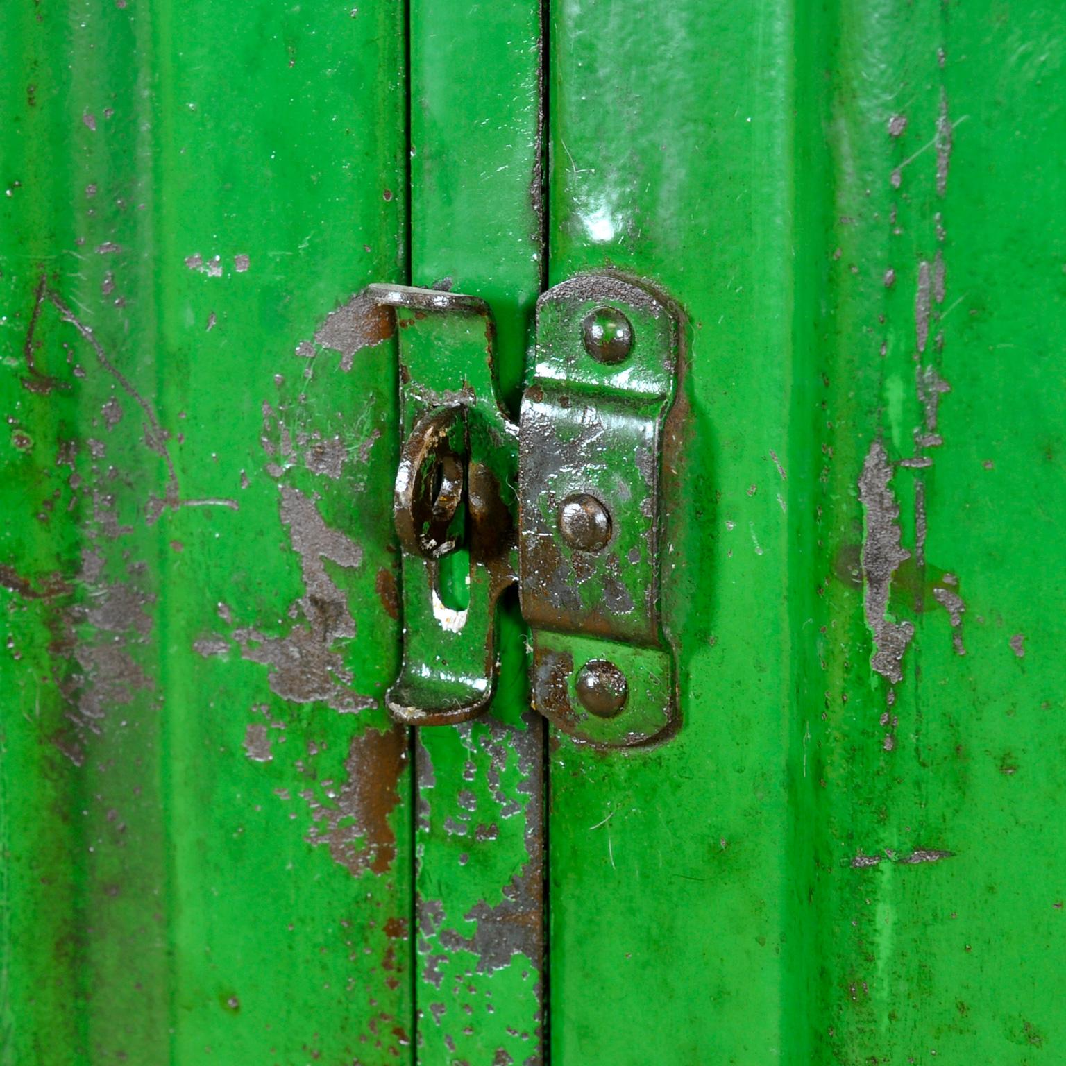 Industrial locker, 1950s For Sale 4