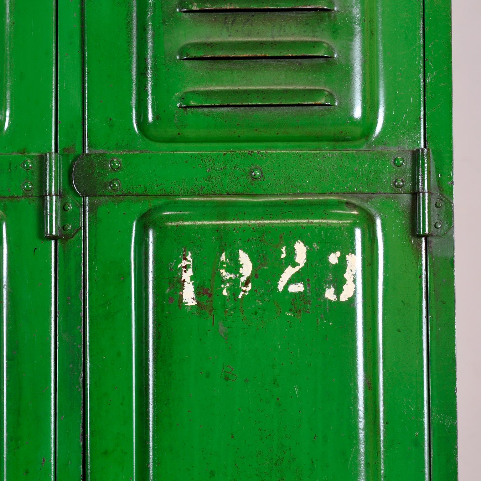 Industrial locker, 1950s For Sale 3
