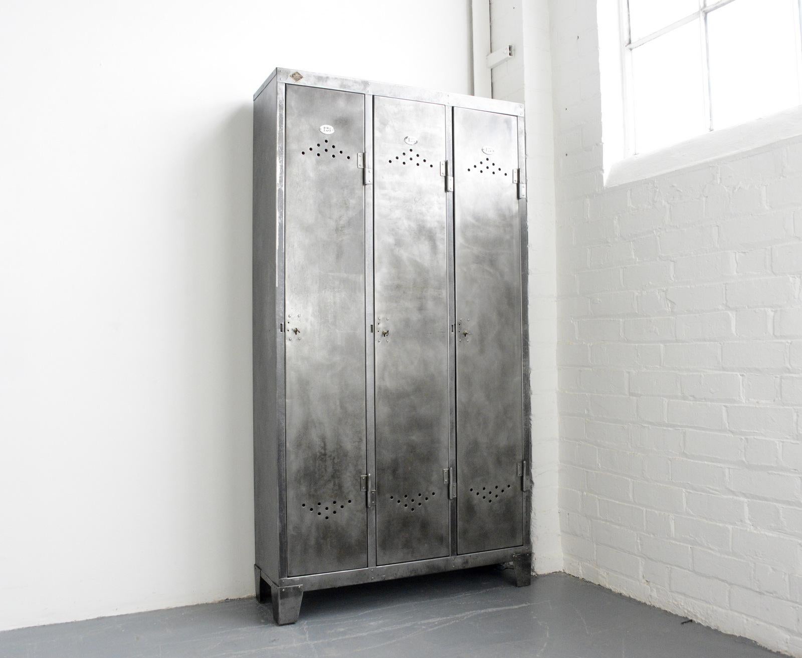 Industrial Lockers by Peltz Dusseldorf circa 1930s 4