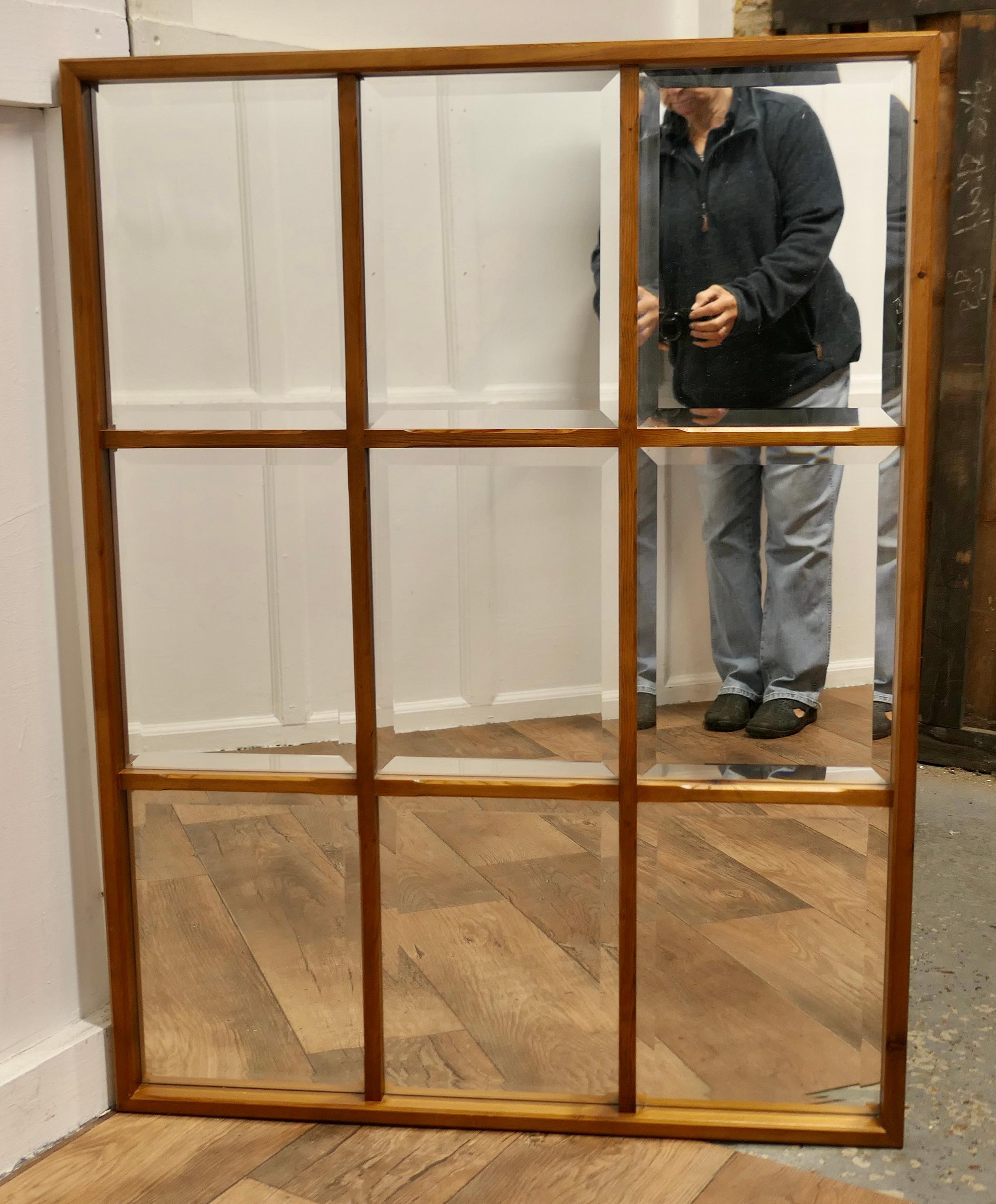 Quadratischer Window-Spiegel im Industrie-Look     im Zustand „Gut“ im Angebot in Chillerton, Isle of Wight