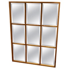 Quadratischer Window-Spiegel im Industrie-Look