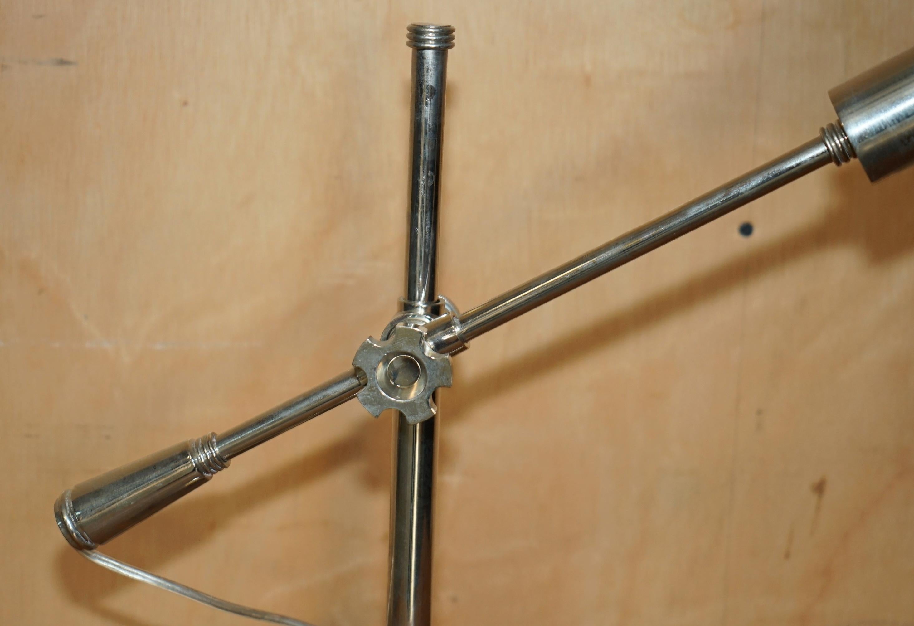 INDUSTRIAL LOOKING RALPH LAUREN ViNTAGE CHROME ARTICULATED ADJUSTABLE TABLE LAMP For Sale 6