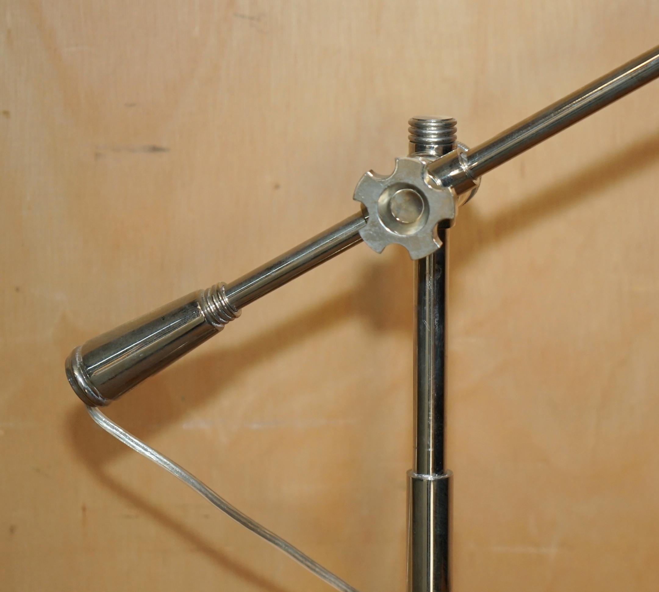 INDUSTRIAL LOOKING RALPH LAUREN ViNTAGE CHROME ARTICULATED ADJUSTABLE TABLE LAMP For Sale 7