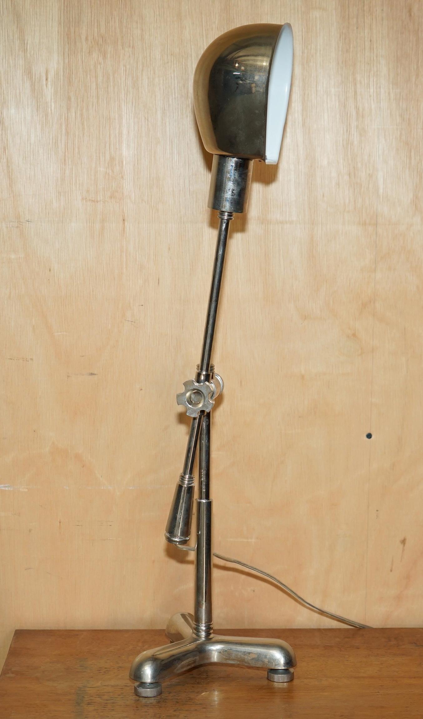 INDUSTRIAL LOOKING RALPH LAUREN ViNTAGE CHROME ARTICULATED ADJUSTABLE TABLE LAMP For Sale 8