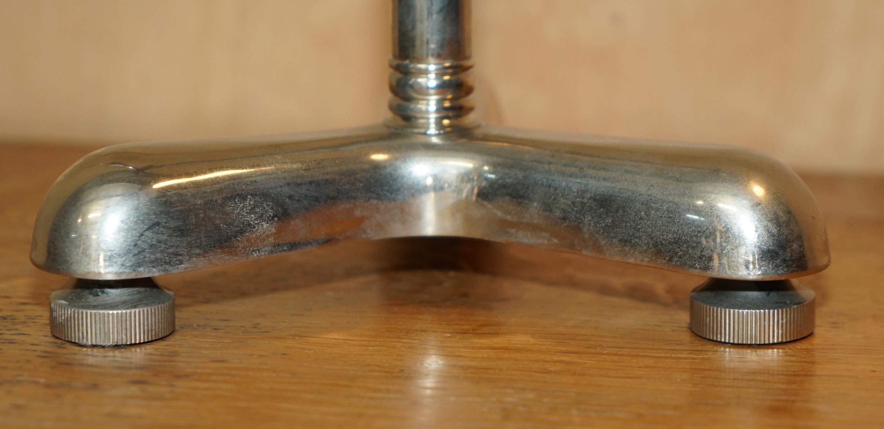 INDUSTRIAL LOOKING RALPH LAUREN ViNTAGE CHROME ARTICULATED ADJUSTABLE TABLE LAMP For Sale 1