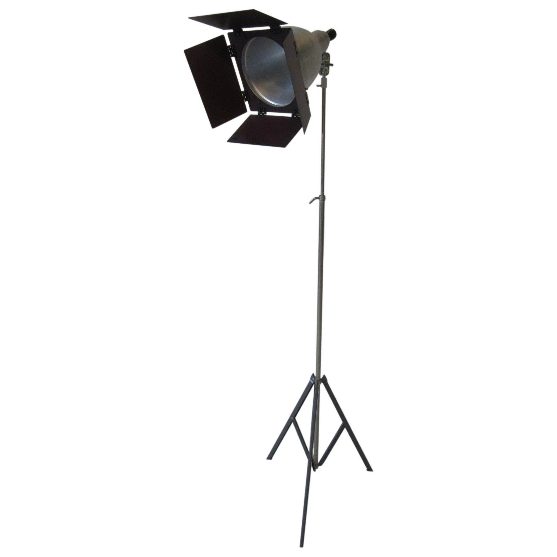 Lampada da terra industriale Machin Age Deco di Smith & Smith