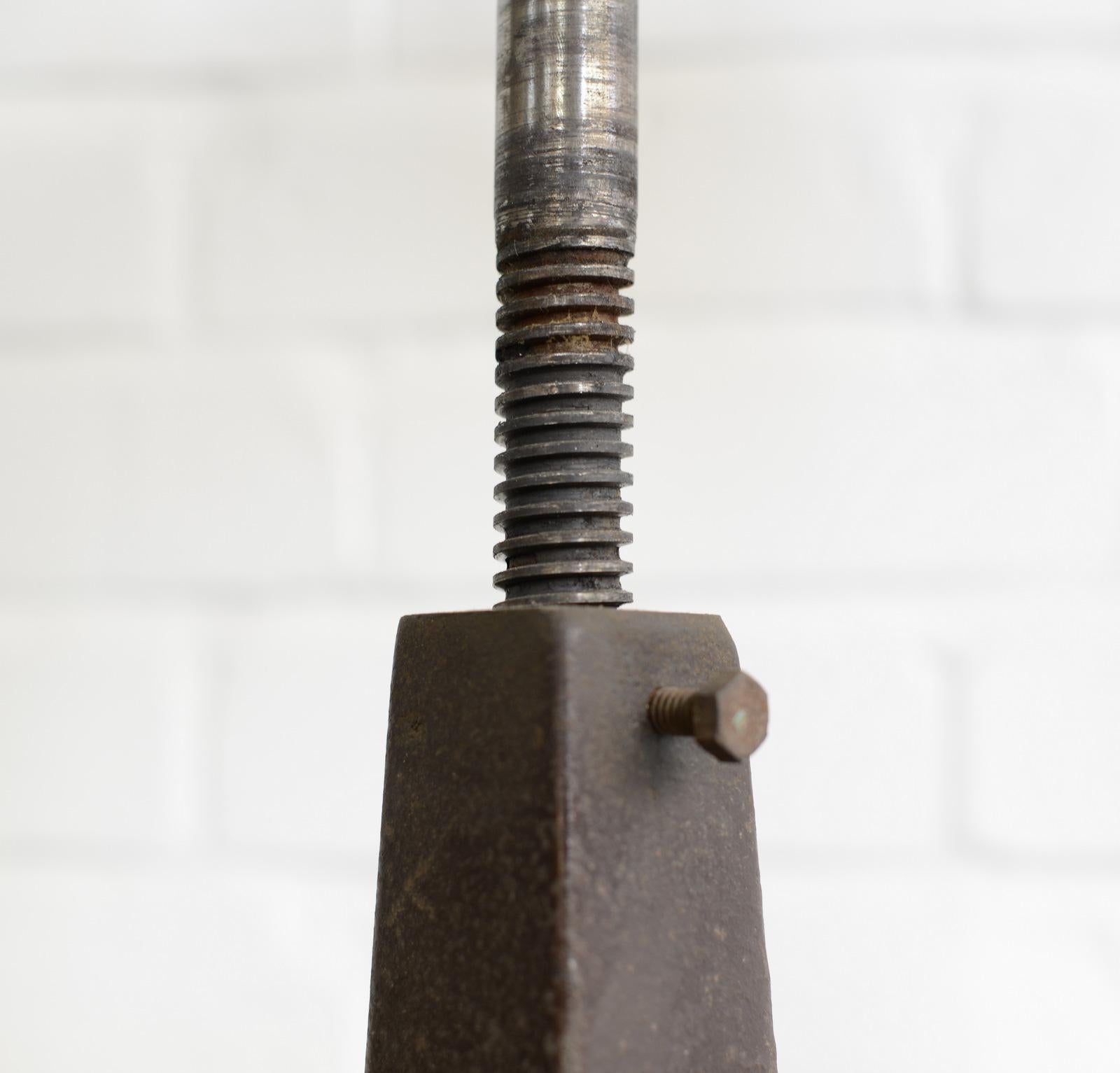 Mid-20th Century Industrial Machinists Chair by Singer, circa 1930s