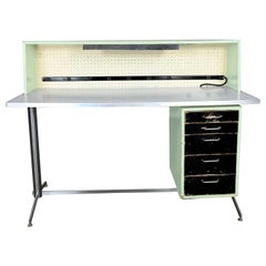 Table de bureau industrielle sur pied MCM par American Optical Consul Furniture Line