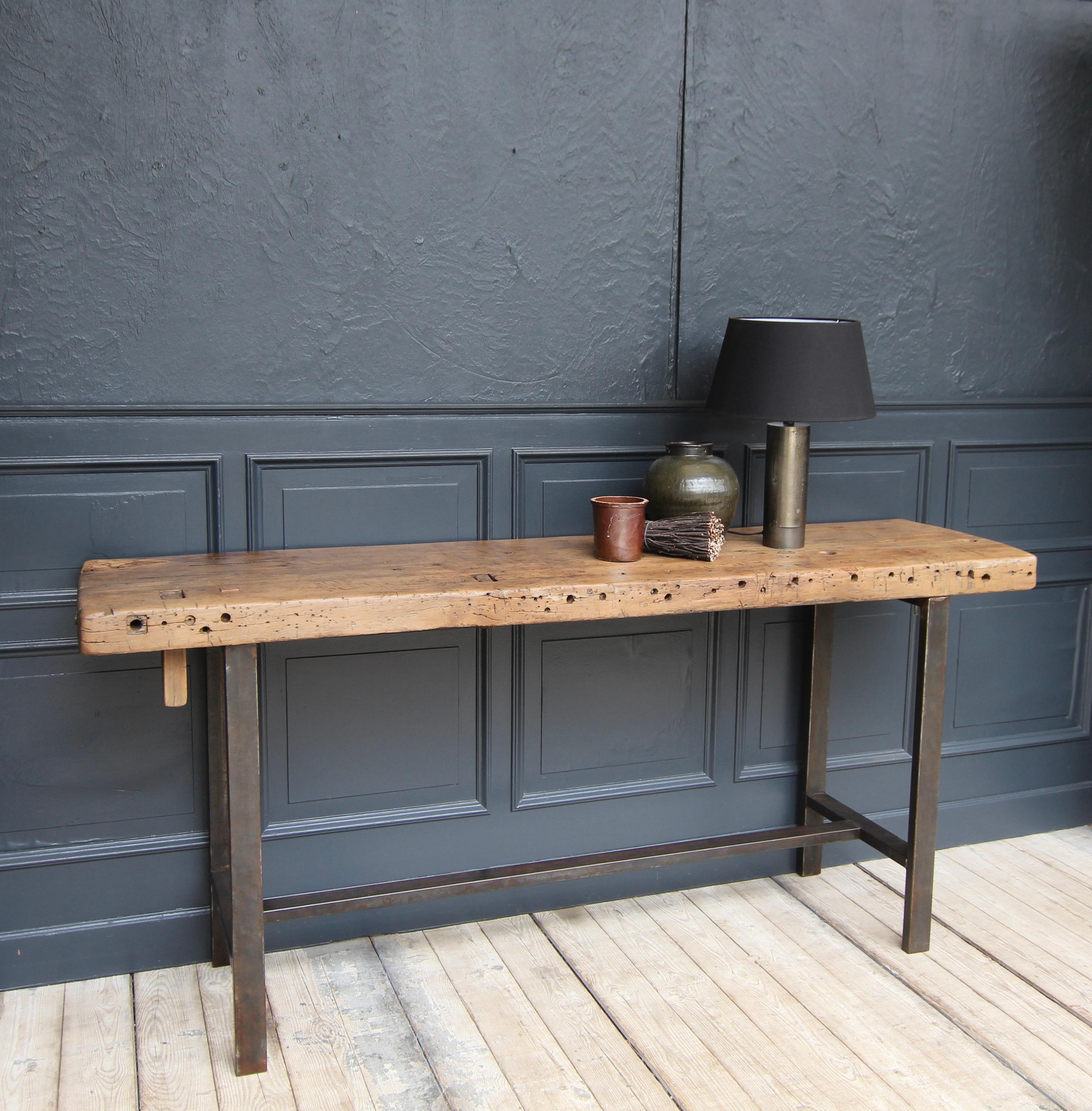 Industrial Metal and Wood Work Table or Console Table In Good Condition For Sale In Dusseldorf, DE