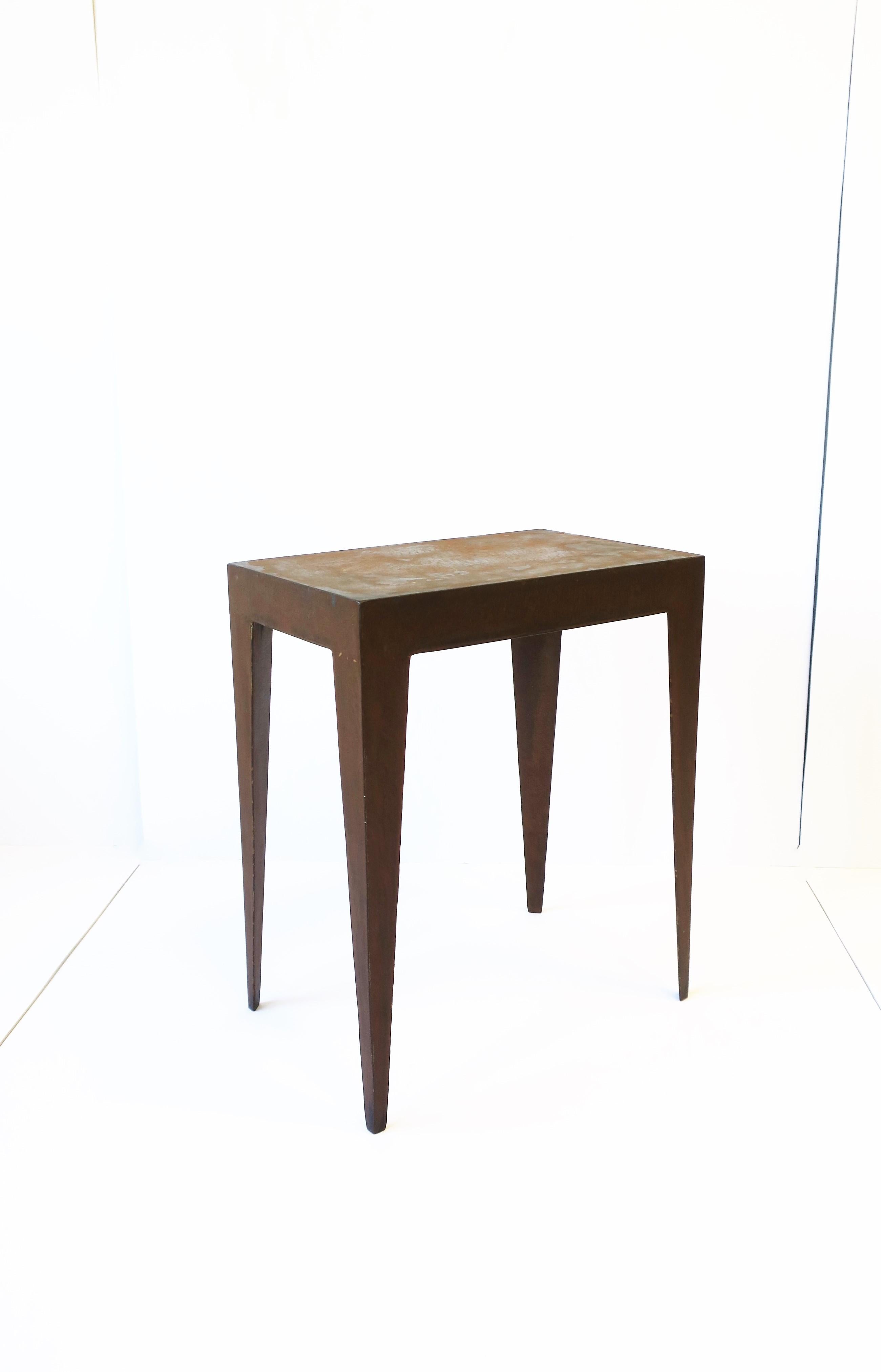 Minimalist Metal Side End Drinks Table with Art Deco Influence For Sale 4