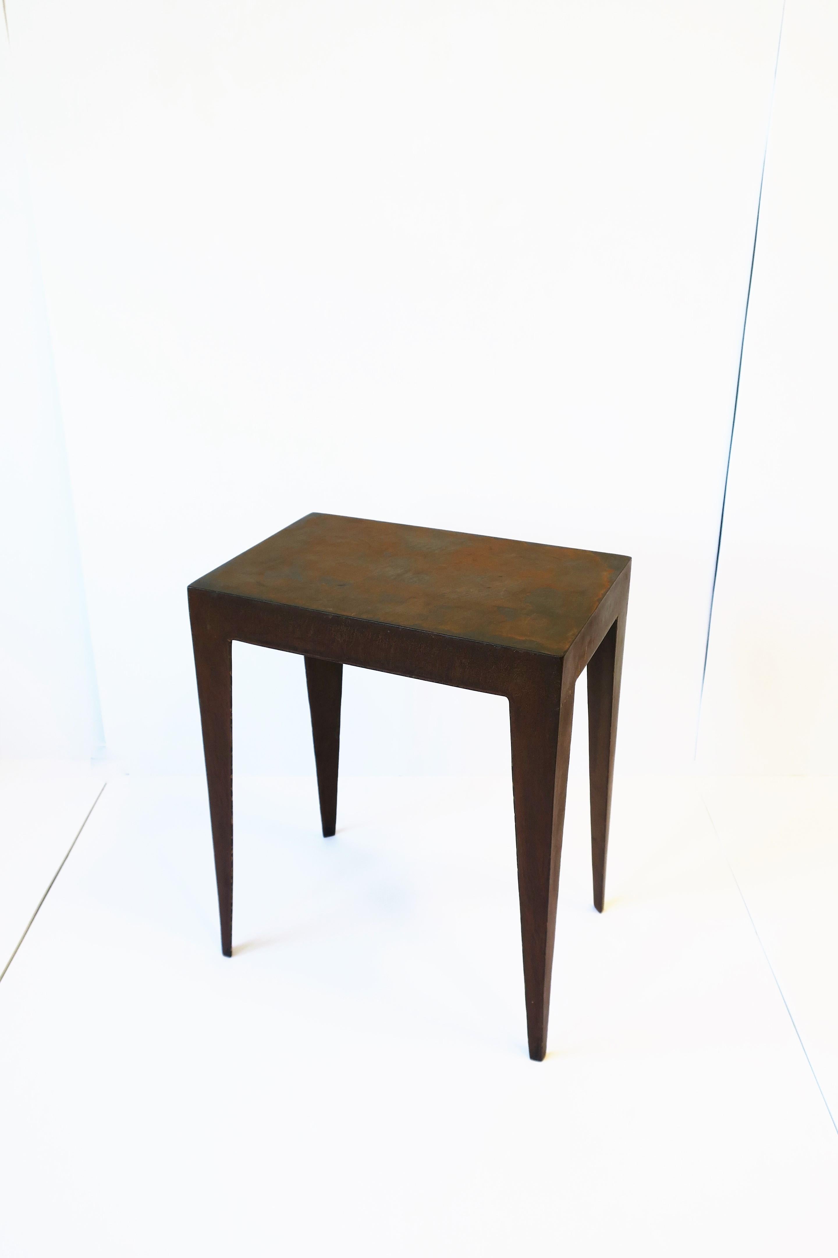 Minimalist Metal Side End Drinks Table with Art Deco Influence For Sale 6