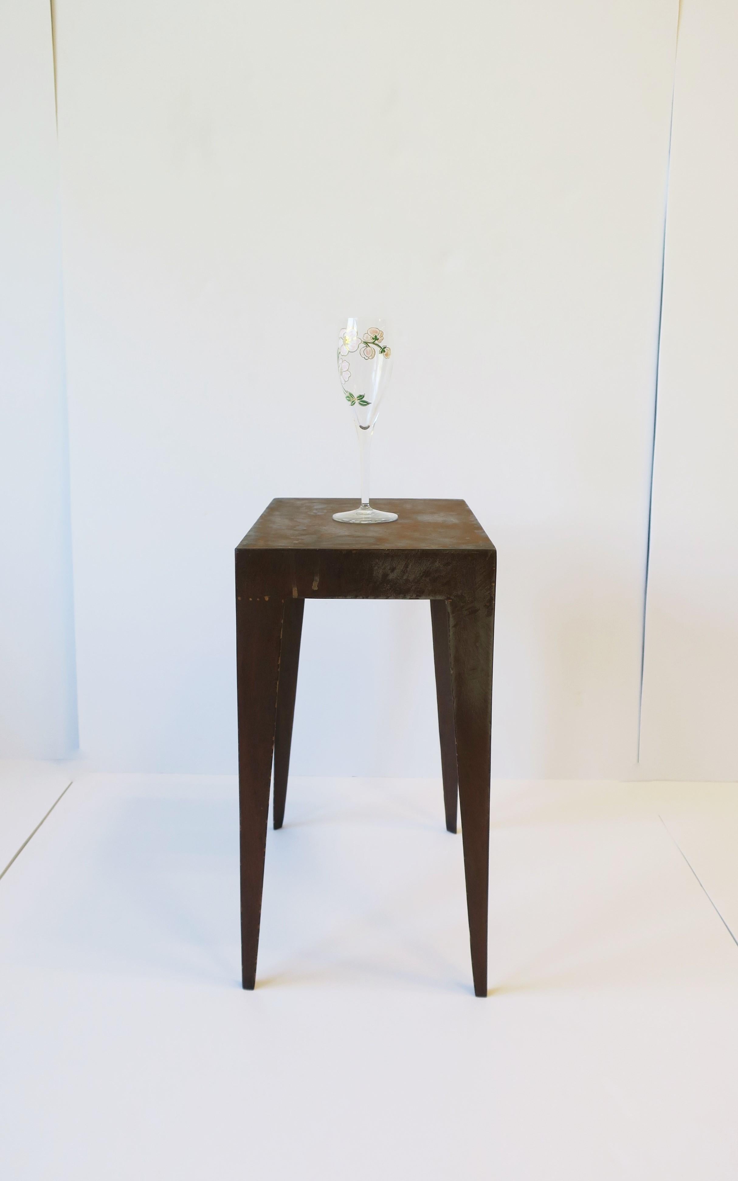 Minimalist Metal Side End Drinks Table with Art Deco Influence For Sale 8