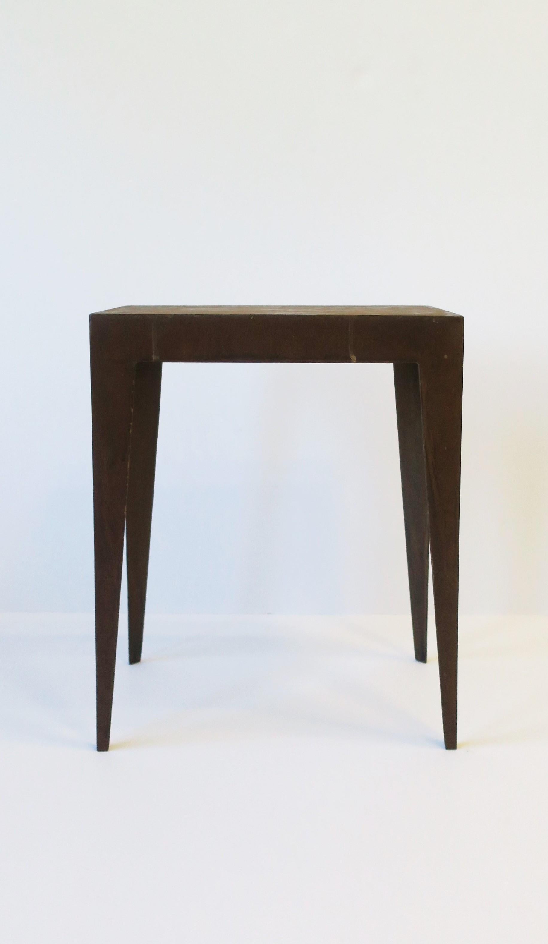 Minimalist Metal Side End Drinks Table with Art Deco Influence For Sale 3
