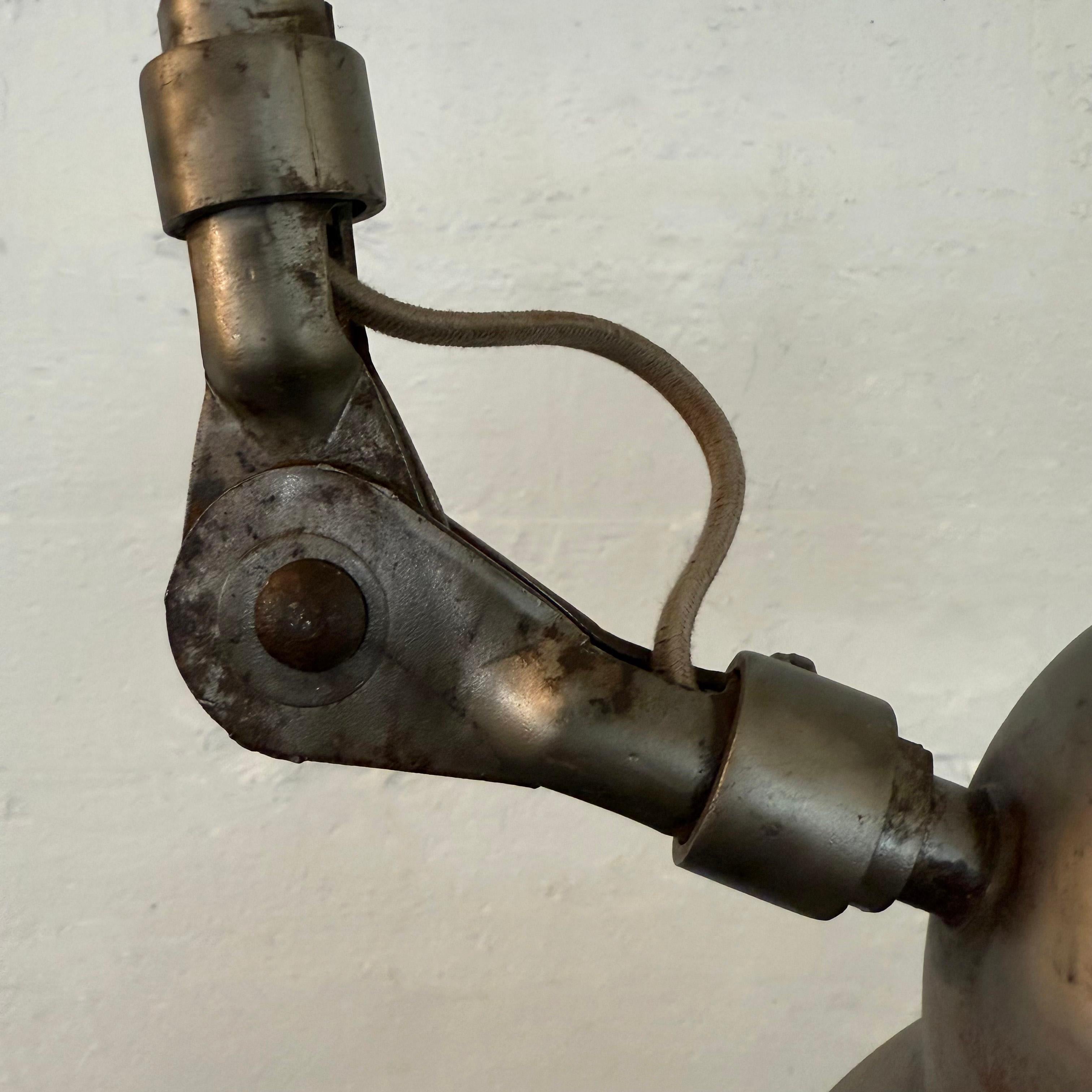 Lampe de travail articulée industrielle du milieu du siècle en vente 3