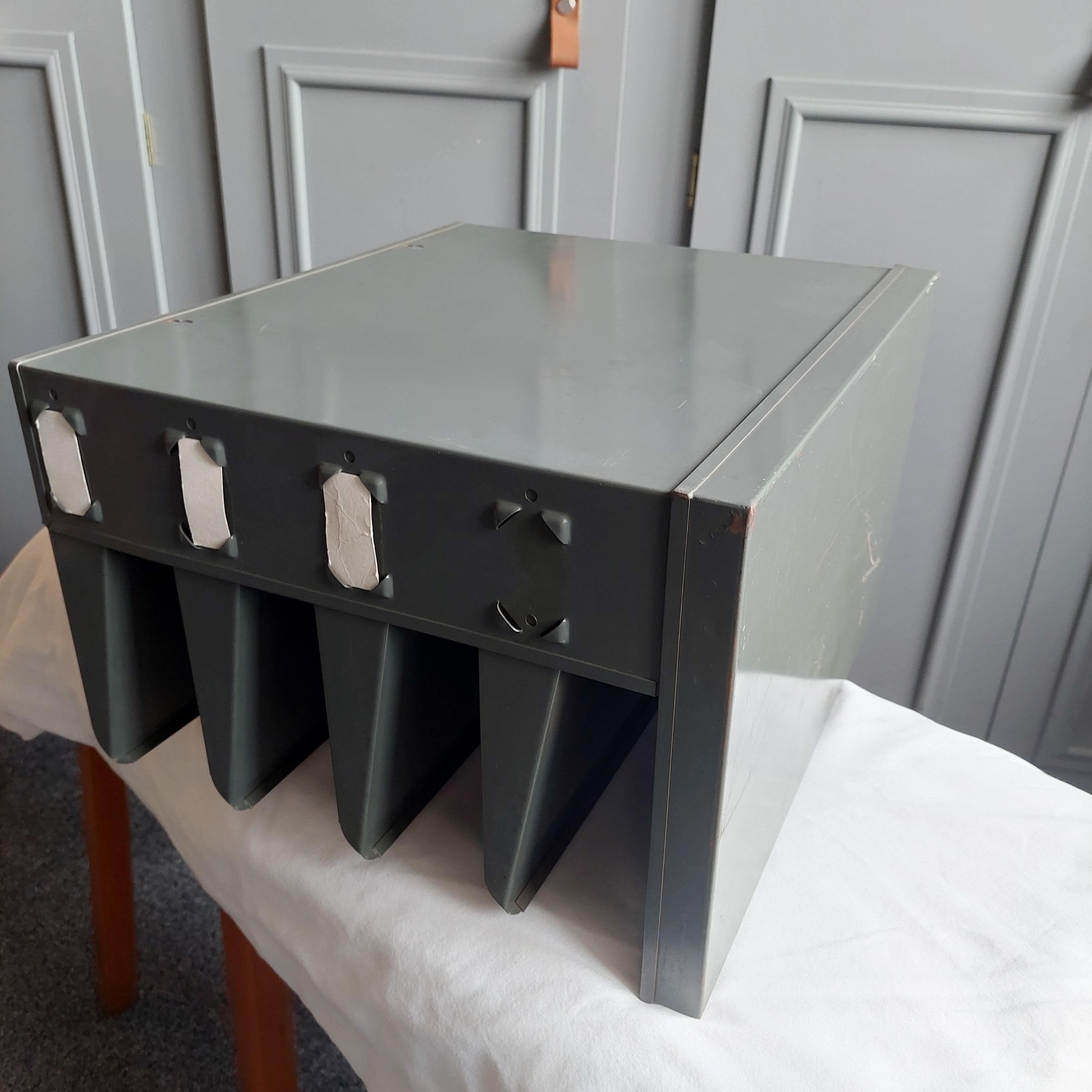 Industrial Mid Century Metal Filing  Document  / Letter Tray Desk organiser 50s For Sale 10