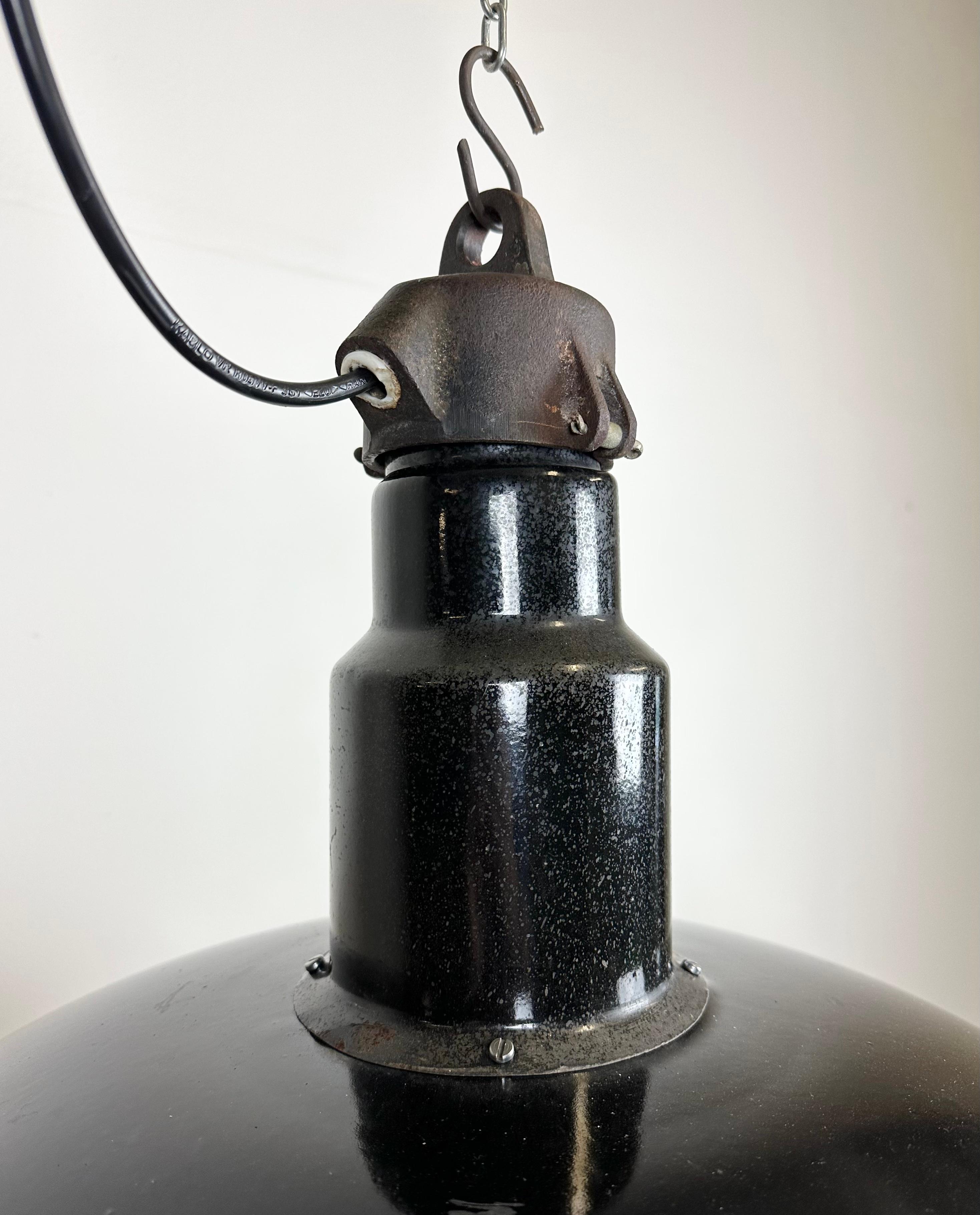 Industrial Mid Century Black Enamel Factory Lamp, 1950s In Good Condition For Sale In Kojetice, CZ