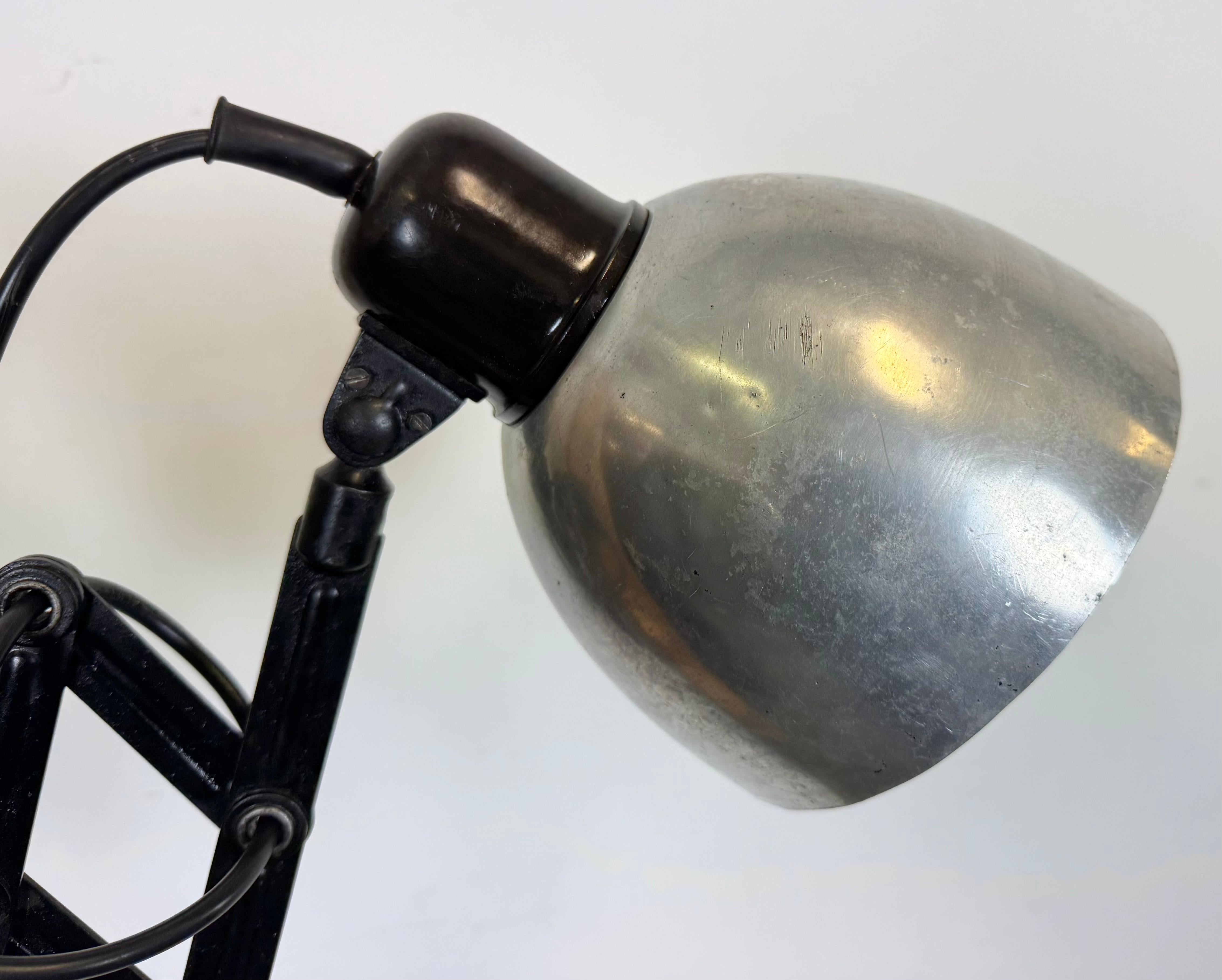 Lampe murale industrielle à ciseaux, années 1950 en vente 5
