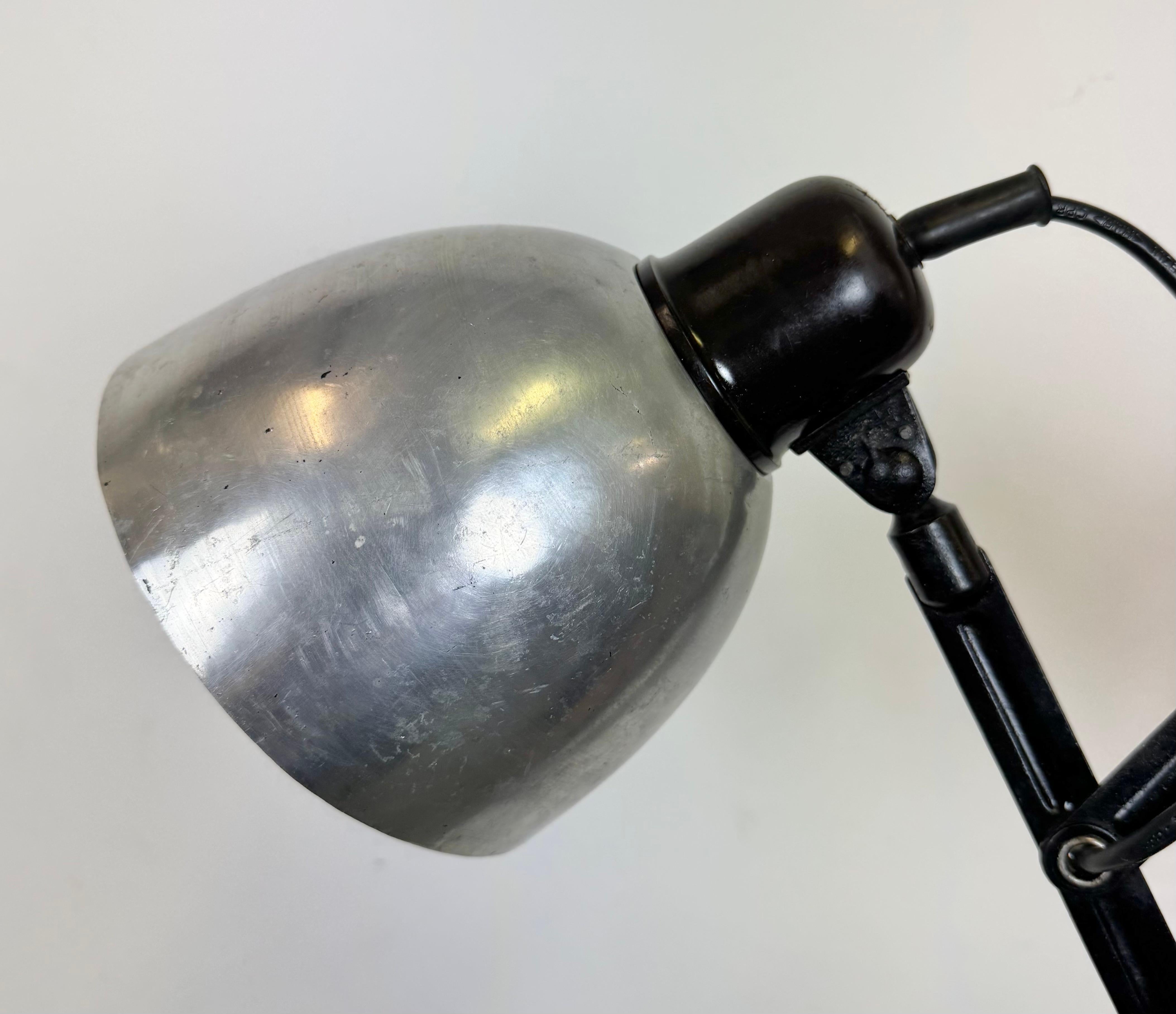 Tchèque Lampe murale industrielle à ciseaux, années 1950 en vente