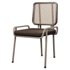 Sedia Industrial Mocha DUV mezzo braccio in pelle Coral realizzata a mano da Murmurio
