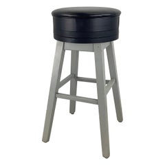 Industrieller moderner Hocker