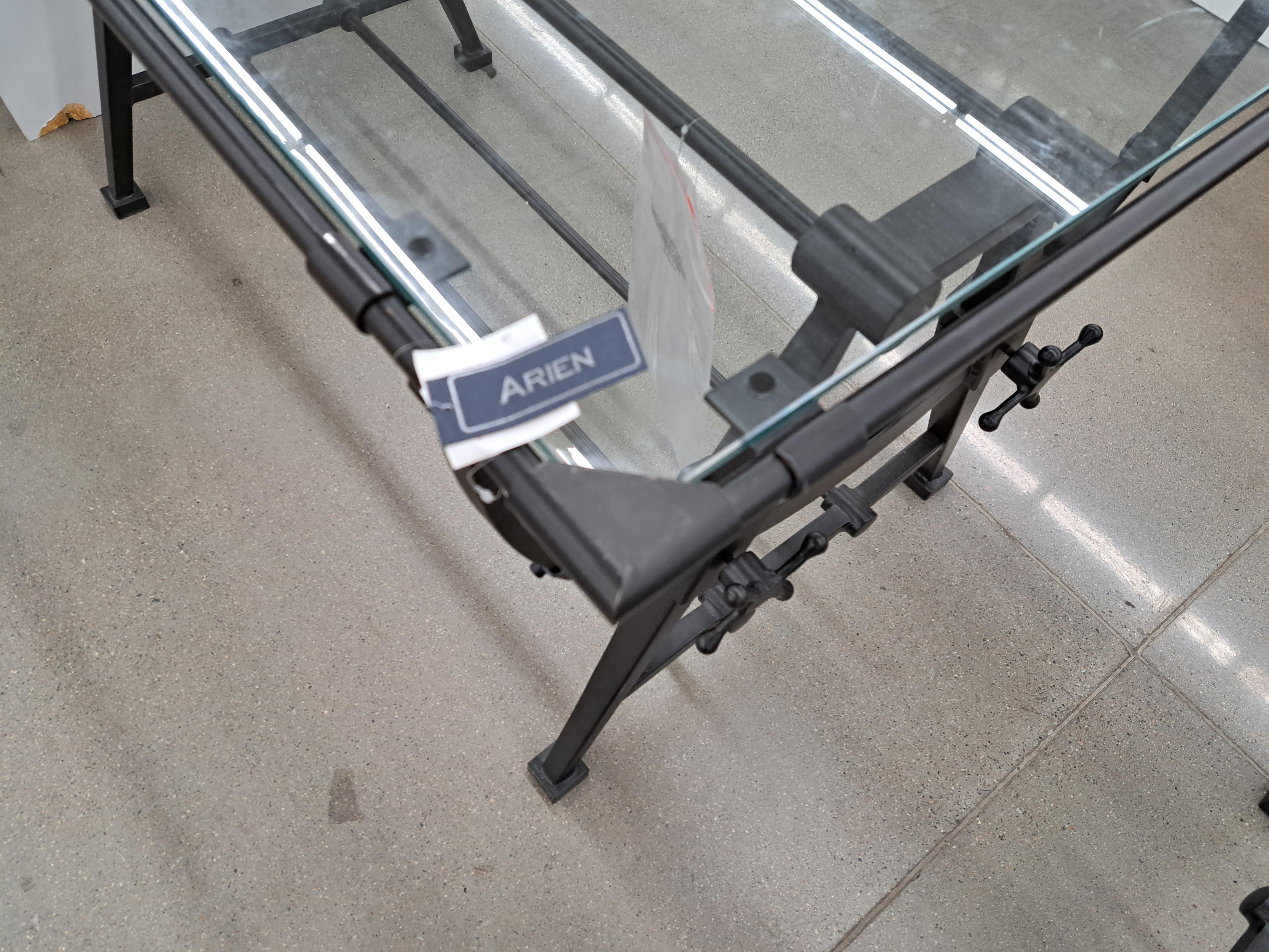 Moderne Bureau / table à dessin industriel moderne en fer forgé à plateau inclinable en vente
