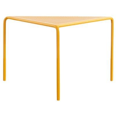 Table basse industrielle moderne et industrielle en tige d'acier jaune poudré + table Perf