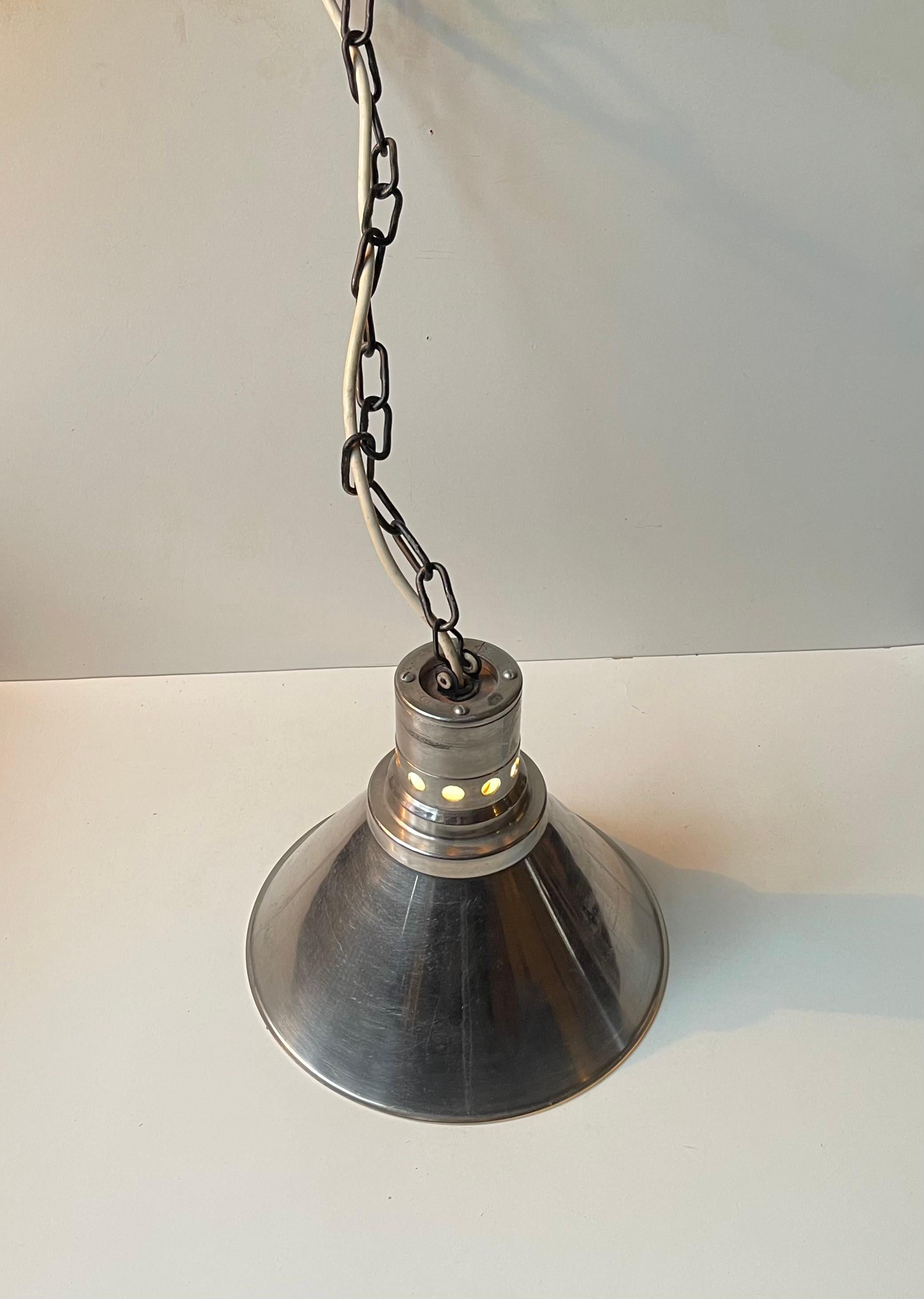 Industrial - Nautical Aluminium Ceiling Lamp by Nordisk Solar Denmark, 1940s In Good Condition For Sale In Esbjerg, DK