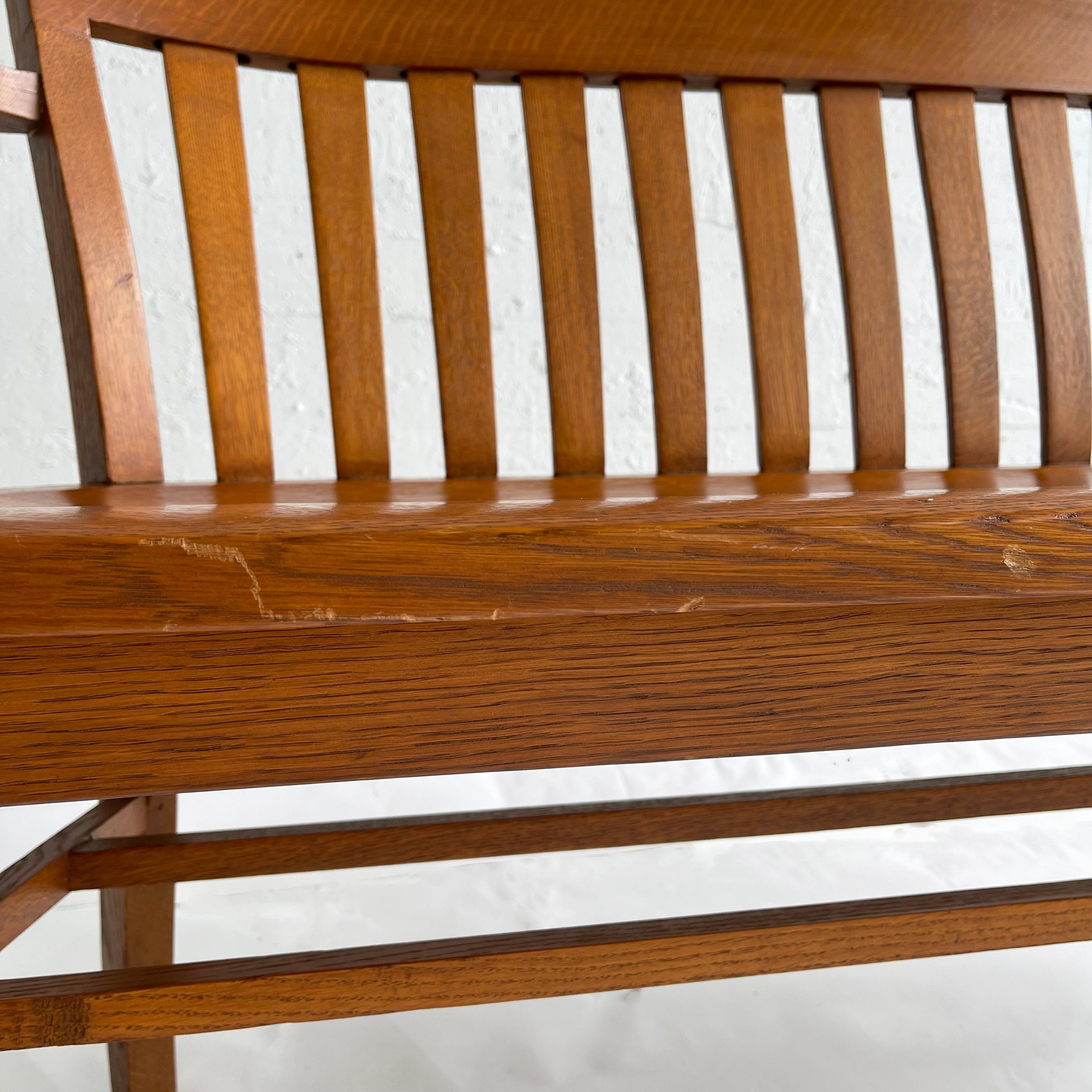 Banc de cour industriel en Oak Oak en vente 8