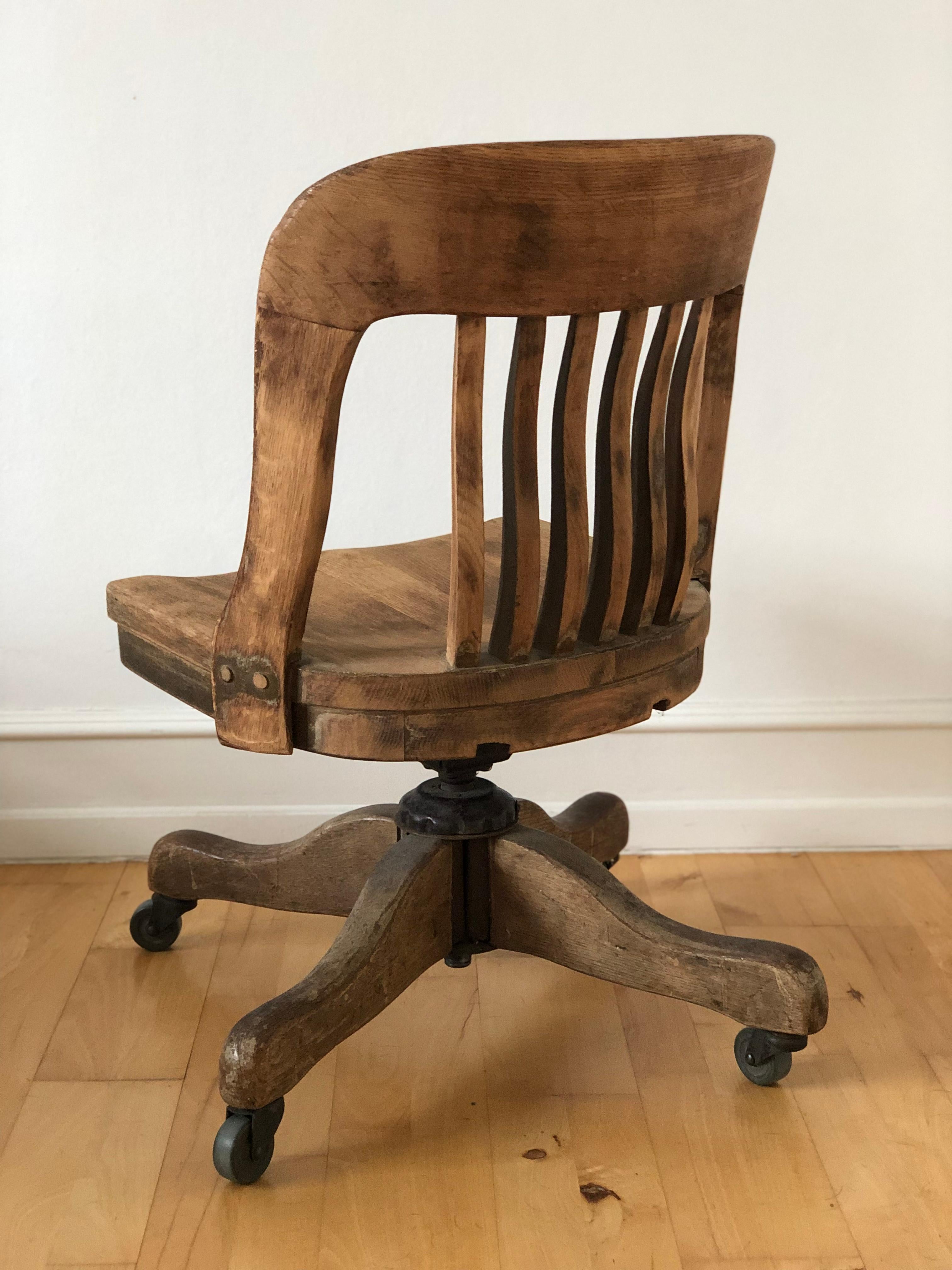 Early 20th Century Industrial Oak Swivel Desk Chair with Spindle Back 1920s Germany