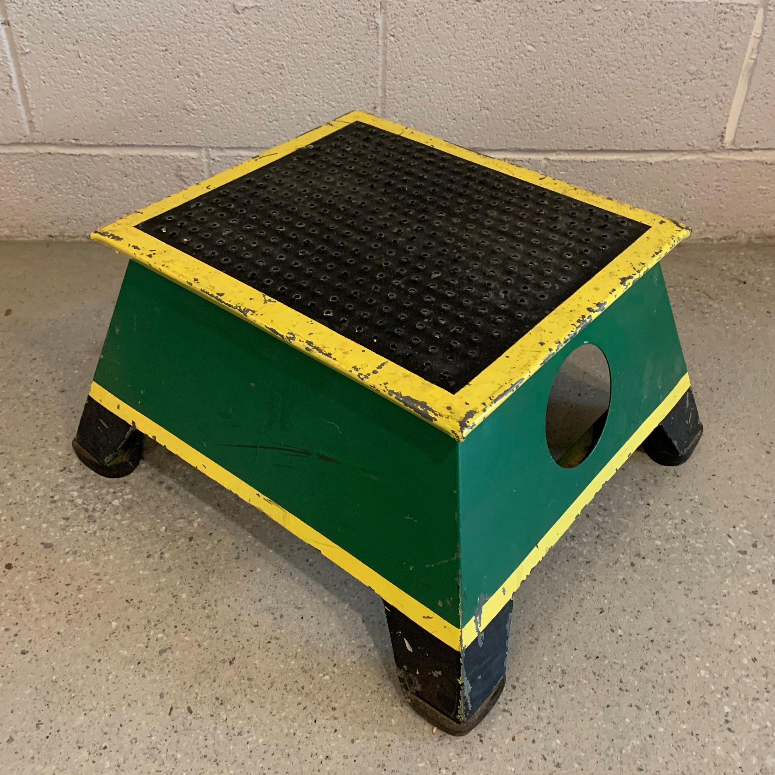 Industrial Painted Steel Train Conductor Step Stool In Good Condition For Sale In Brooklyn, NY