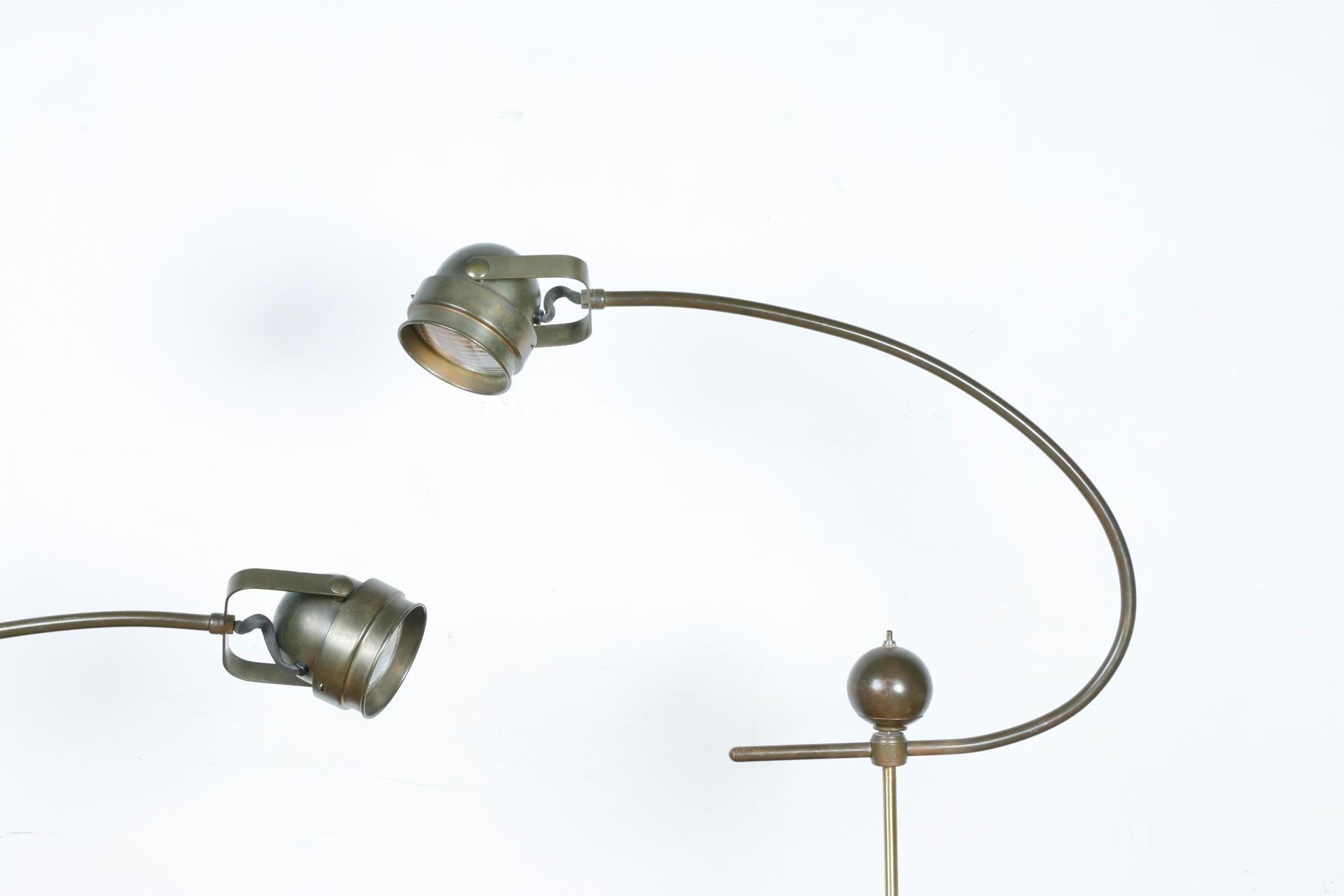 Fine XX secolo Coppia di lampade da terra industriali in vendita