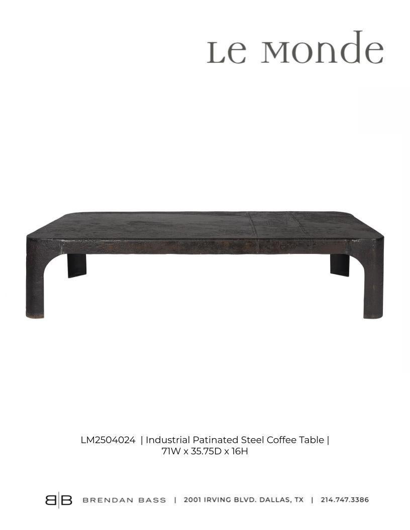 Industrieller Couchtisch aus patiniertem Stahl im Angebot 6