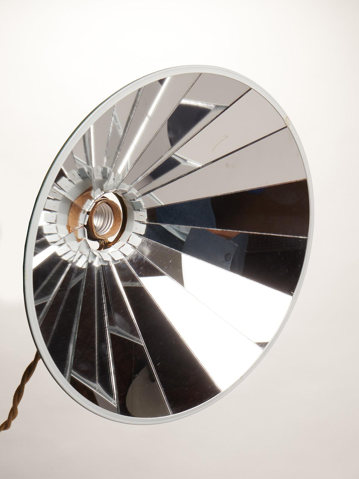 20th Century Industrial pendant lamp from a tailor's shop, in metal and mirrors, USA 1920. For Sale