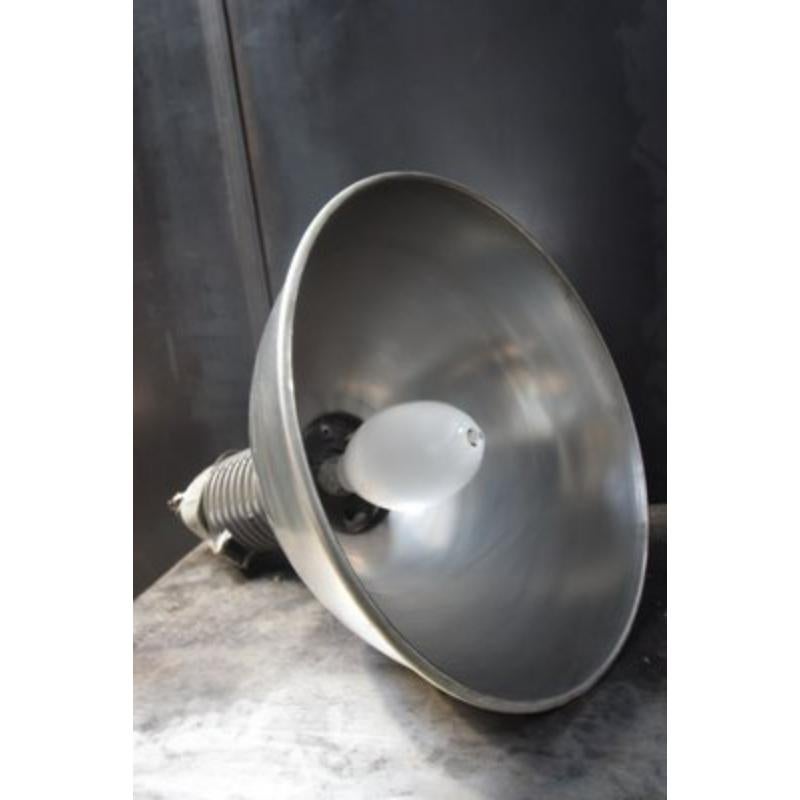 Lámpara colgante industrial de Philips, años 60 Industrial en venta