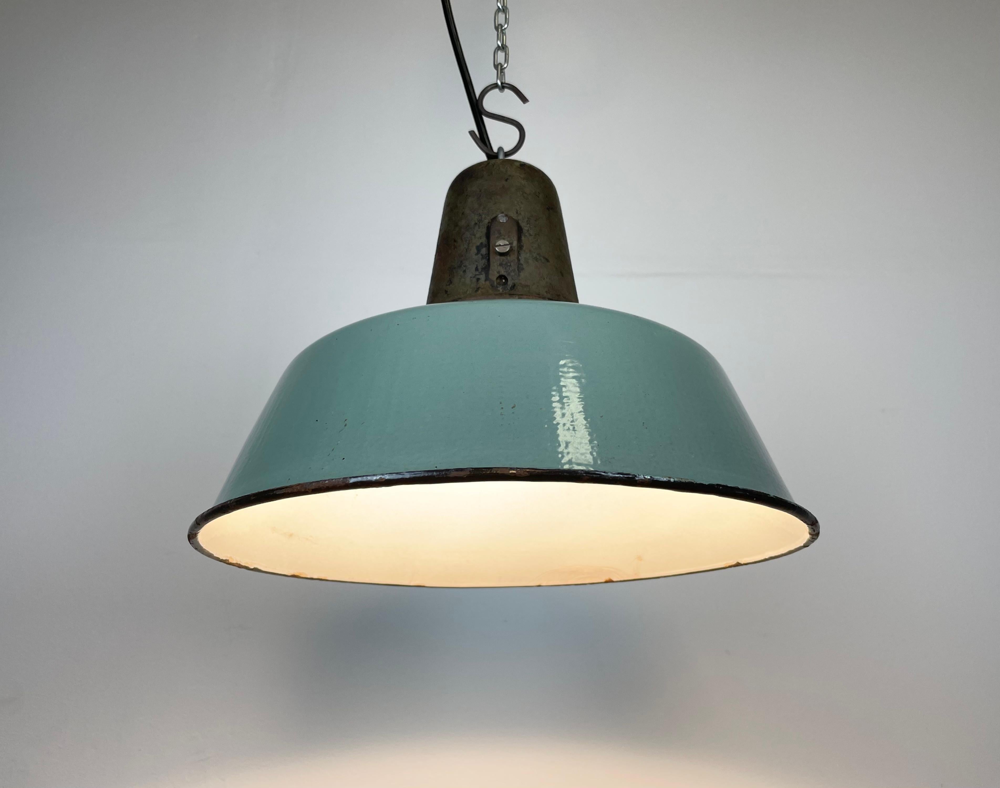 Industrial Petrol Enamel Factory Lamp with Cast Iron Top, 1960s For Sale 6