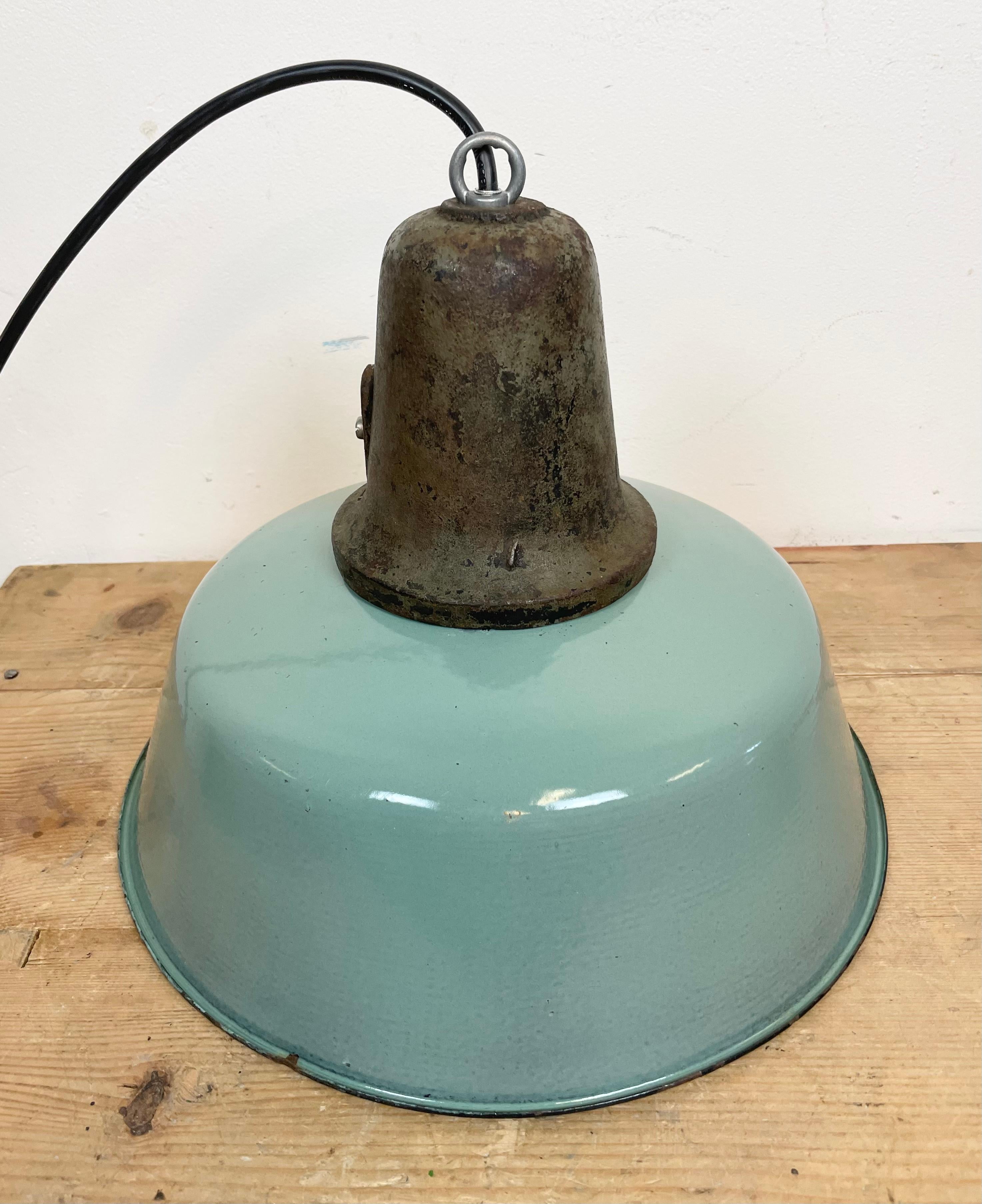 Industrial Petrol Enamel Factory Lamp with Cast Iron Top, 1960s For Sale 8