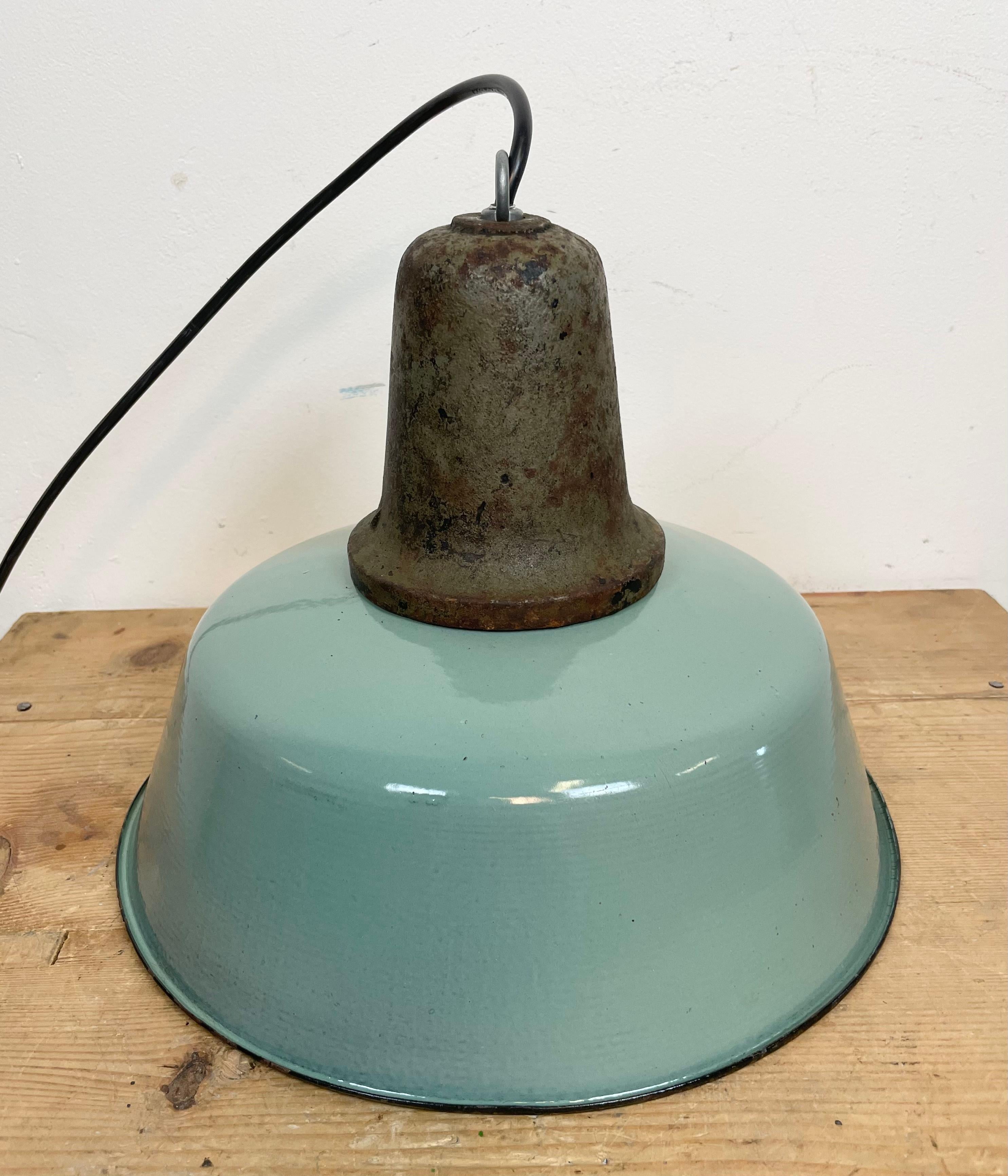 Industrial Petrol Enamel Factory Lamp with Cast Iron Top, 1960s For Sale 9