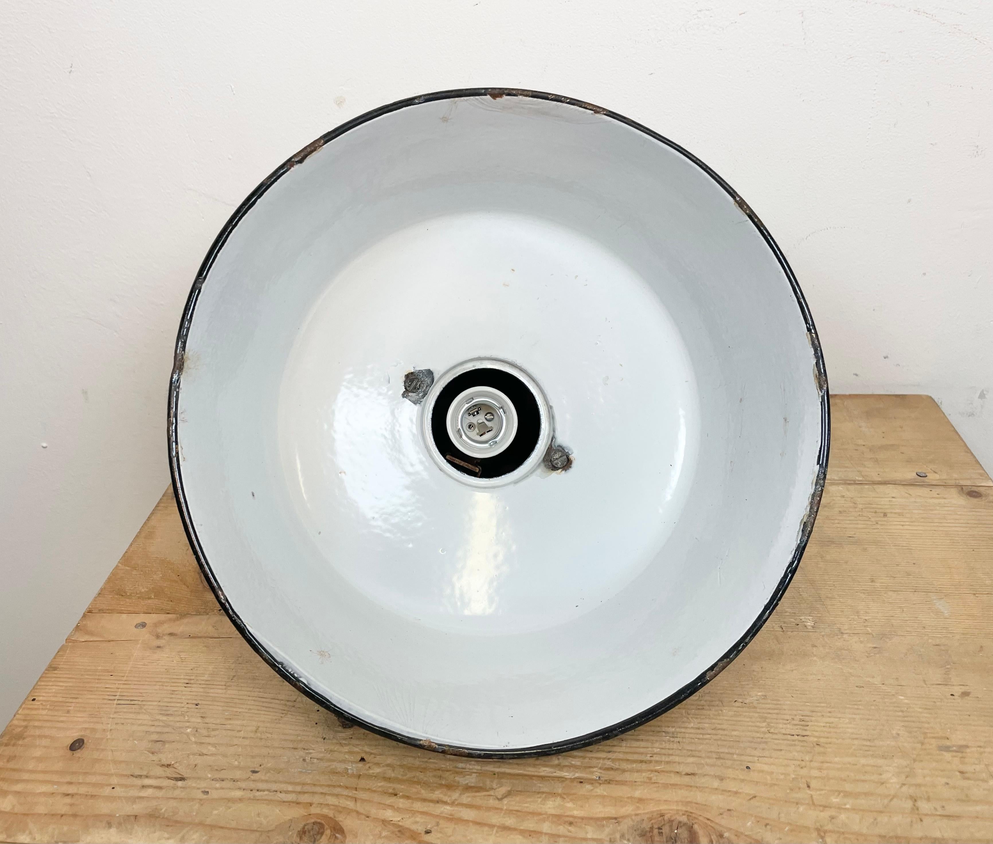 Industrial Petrol Enamel Factory Lamp with Cast Iron Top, 1960s For Sale 10