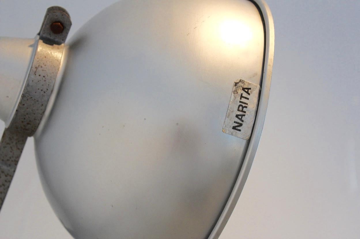 Industrielle Industrie-Foto-Stehlampe aus Aluminium und Messing von Narita und Fluos, Belgien (20. Jahrhundert) im Angebot