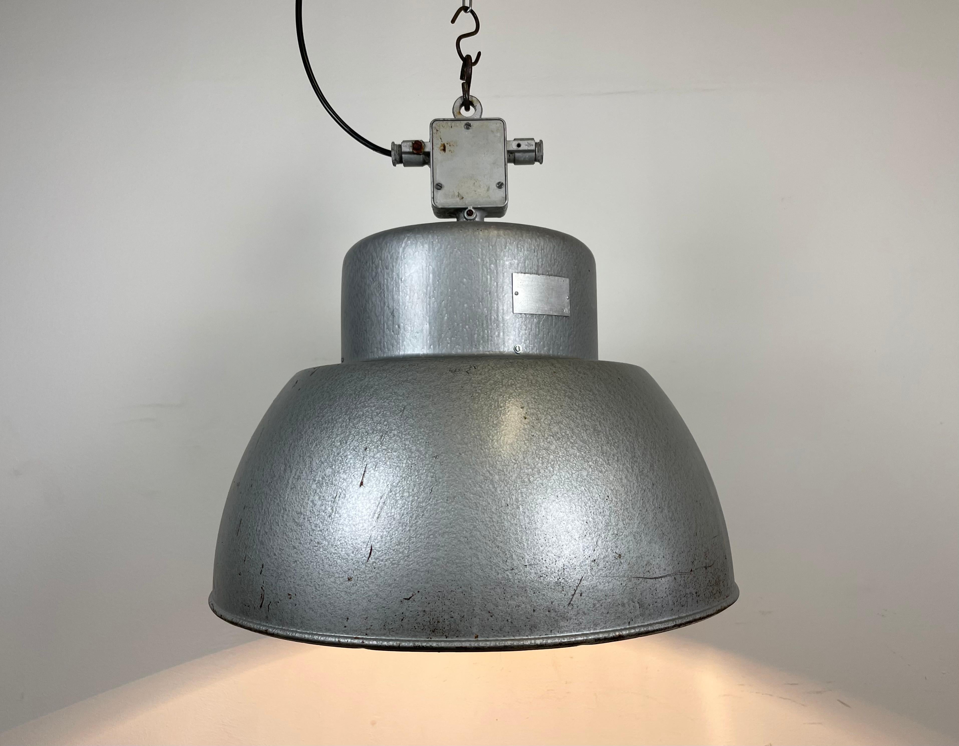 Industrial Polish Factory Pendant Lamp from Mesko, 1970s For Sale 7