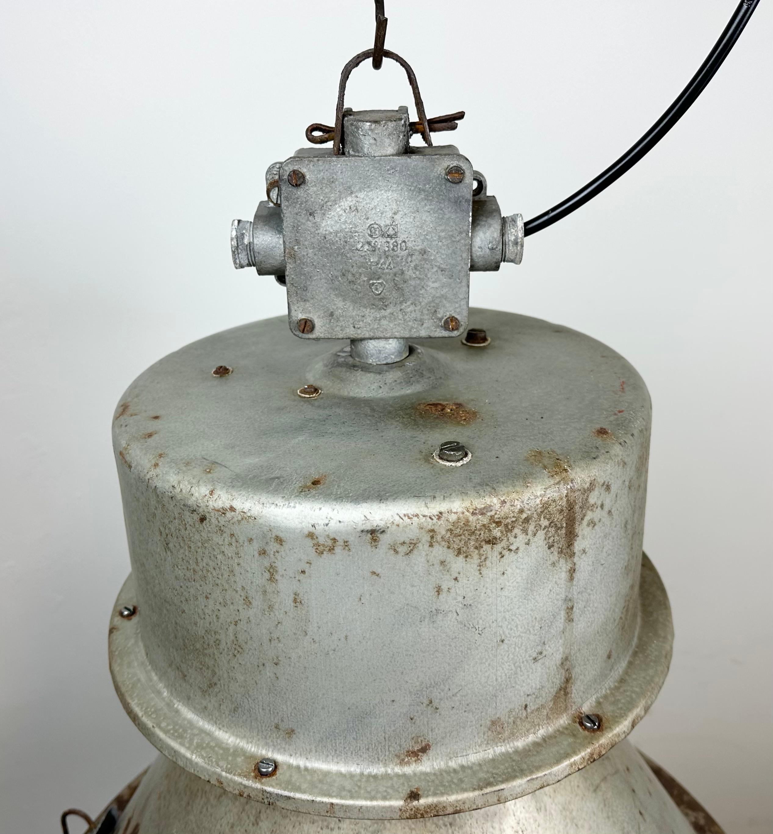Industrial Polish Factory Pendant Lamp from Predom Mesko, 1970s For Sale 4