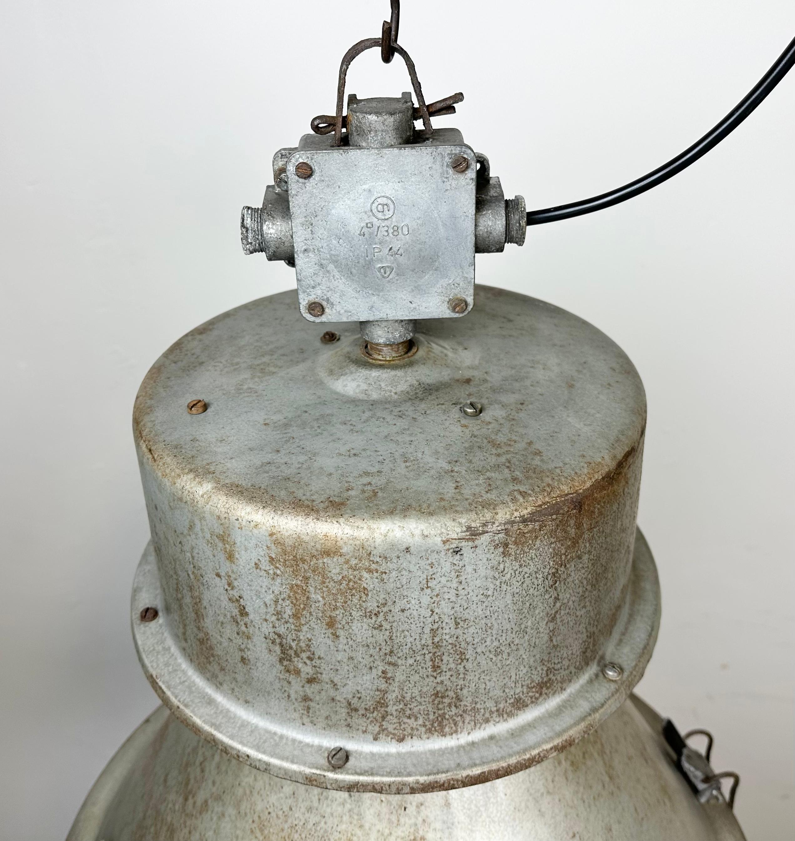 Industrial Polish Factory Pendant Lamp with Glass Cover from Mesko, 1970s For Sale 6