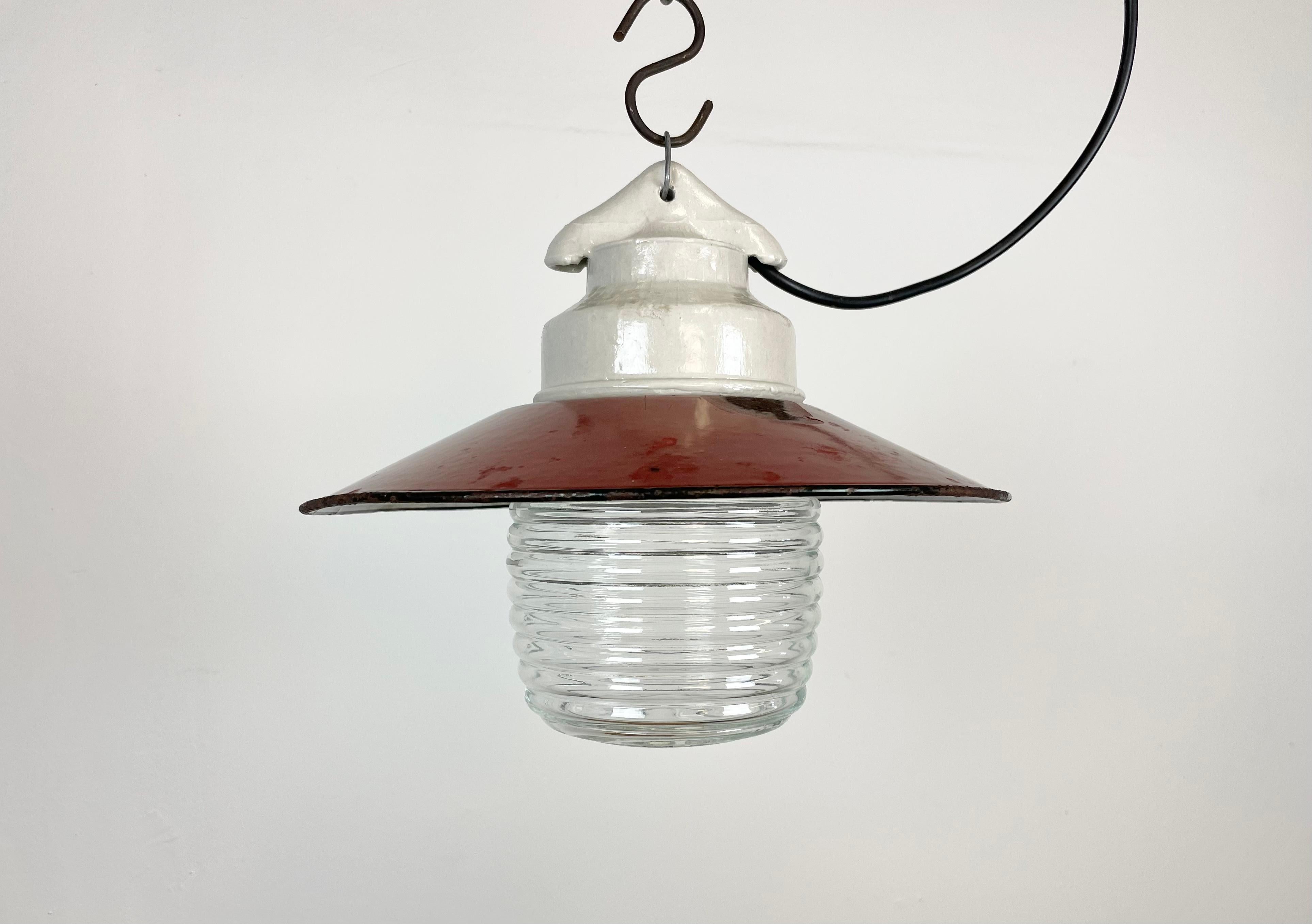 Industrial Porcelain Red Enamel Pendant Light with Ribbed Clear Glass, 1970s 4