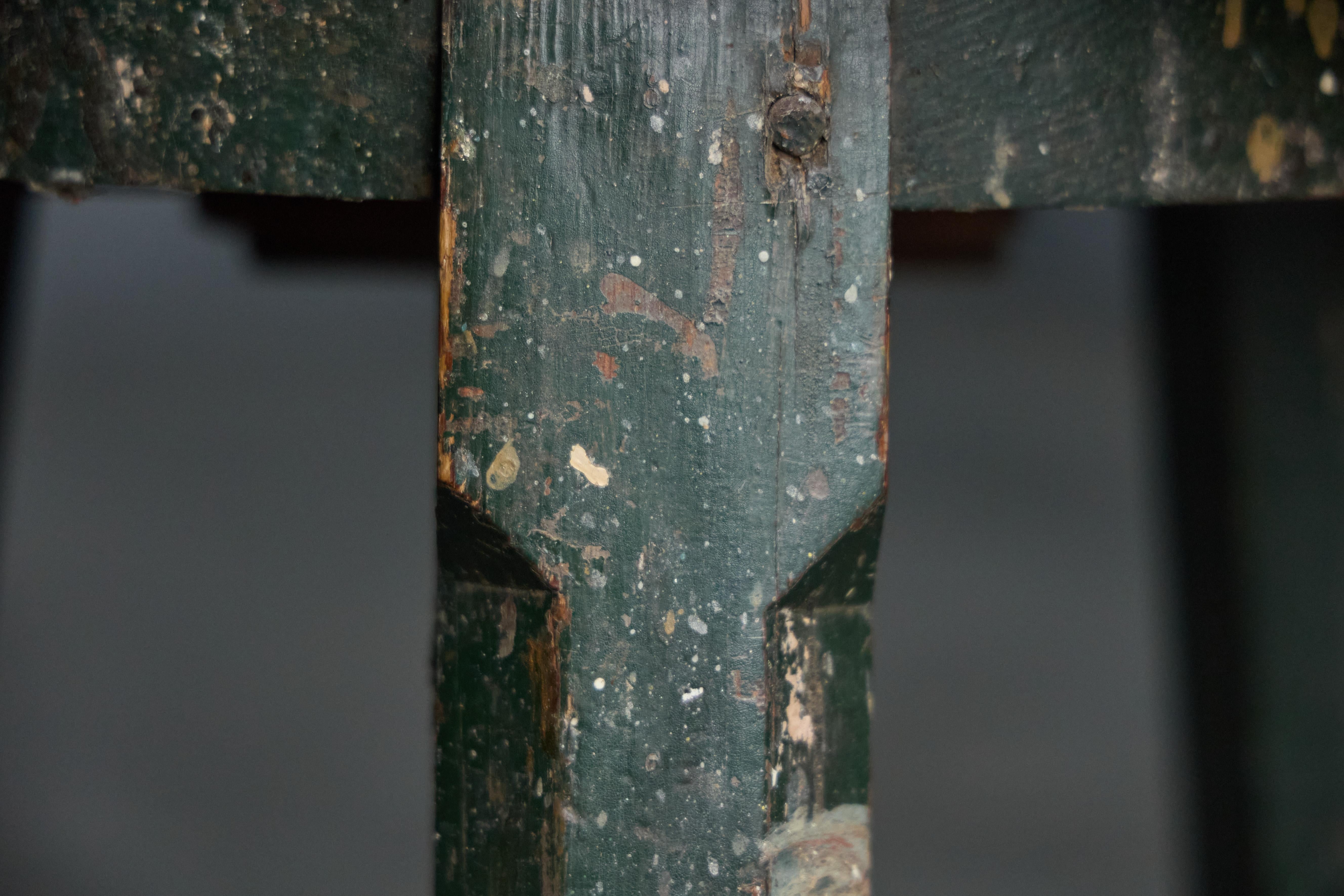 Bois Tabouret primitif industriel, France, 19ème siècle en vente